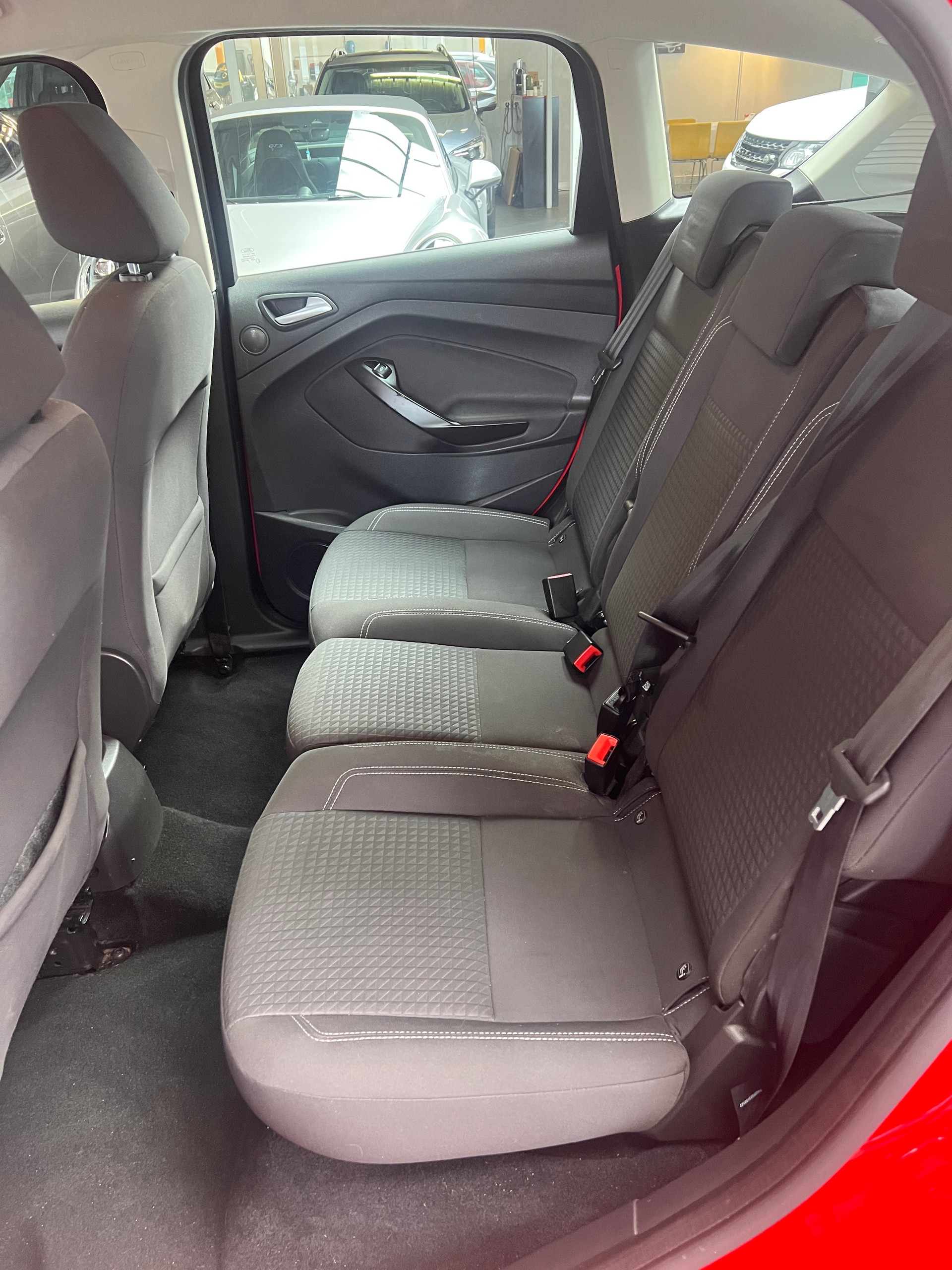 FORD C-Max 1.0 SCTi Trend-image-8