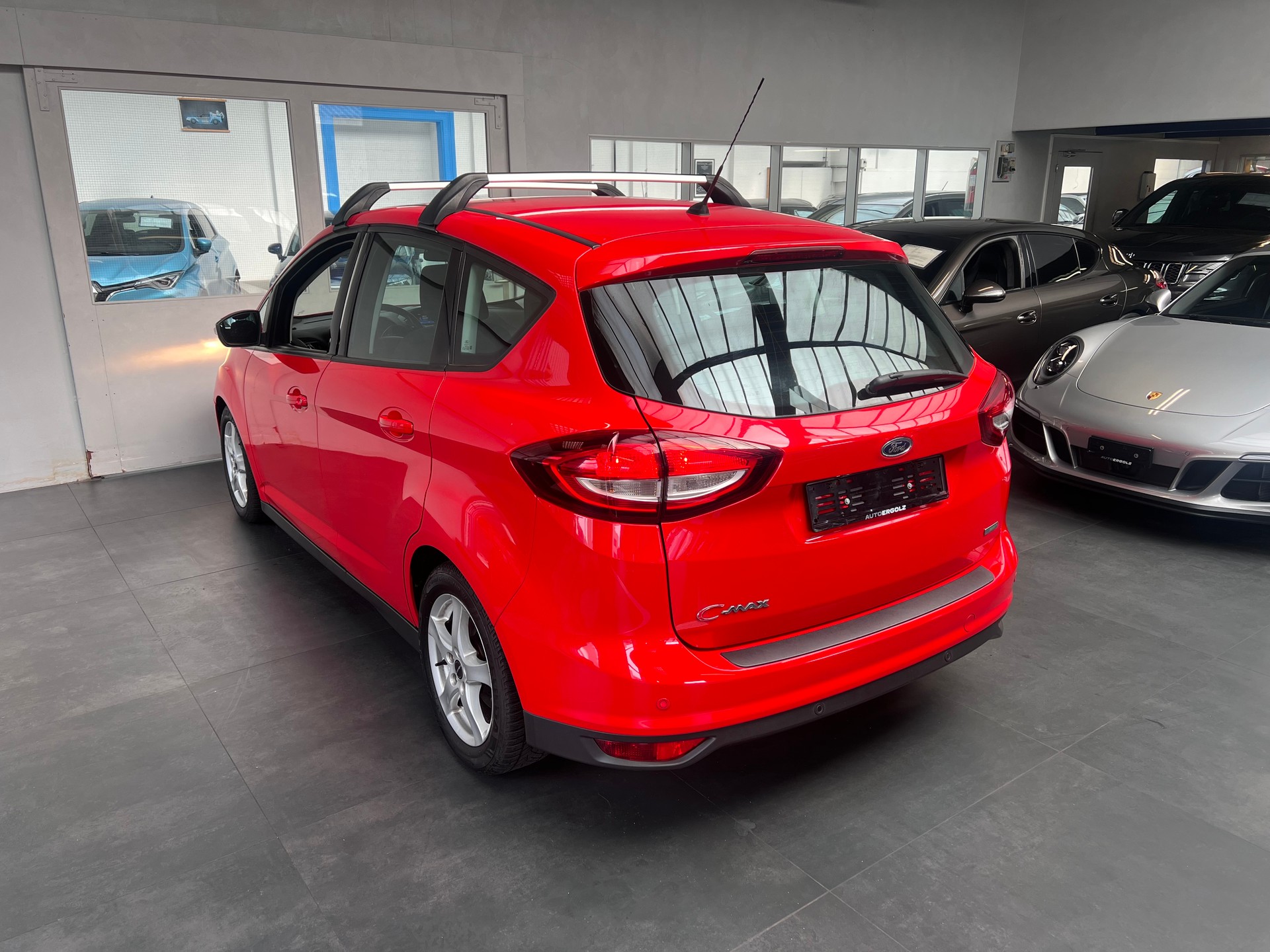 FORD C-Max 1.0 SCTi Trend-image-1