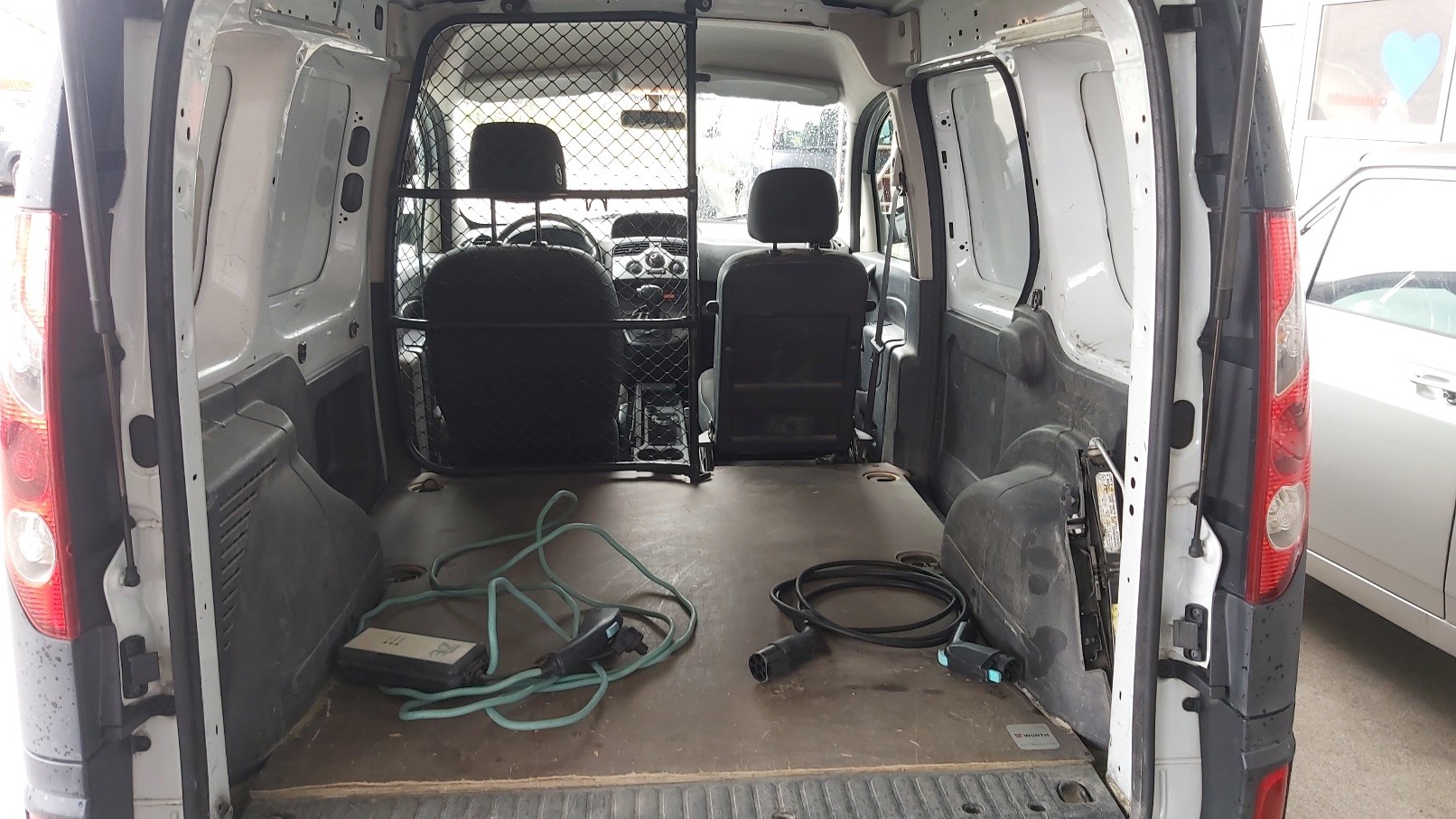 RENAULT Kangoo Z.E.-image-9