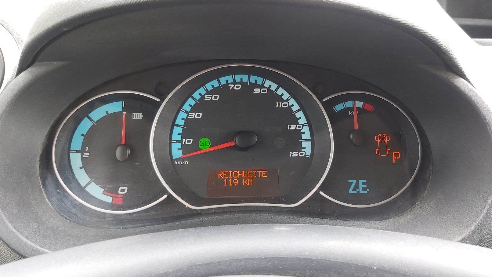 RENAULT Kangoo Z.E.-image-14