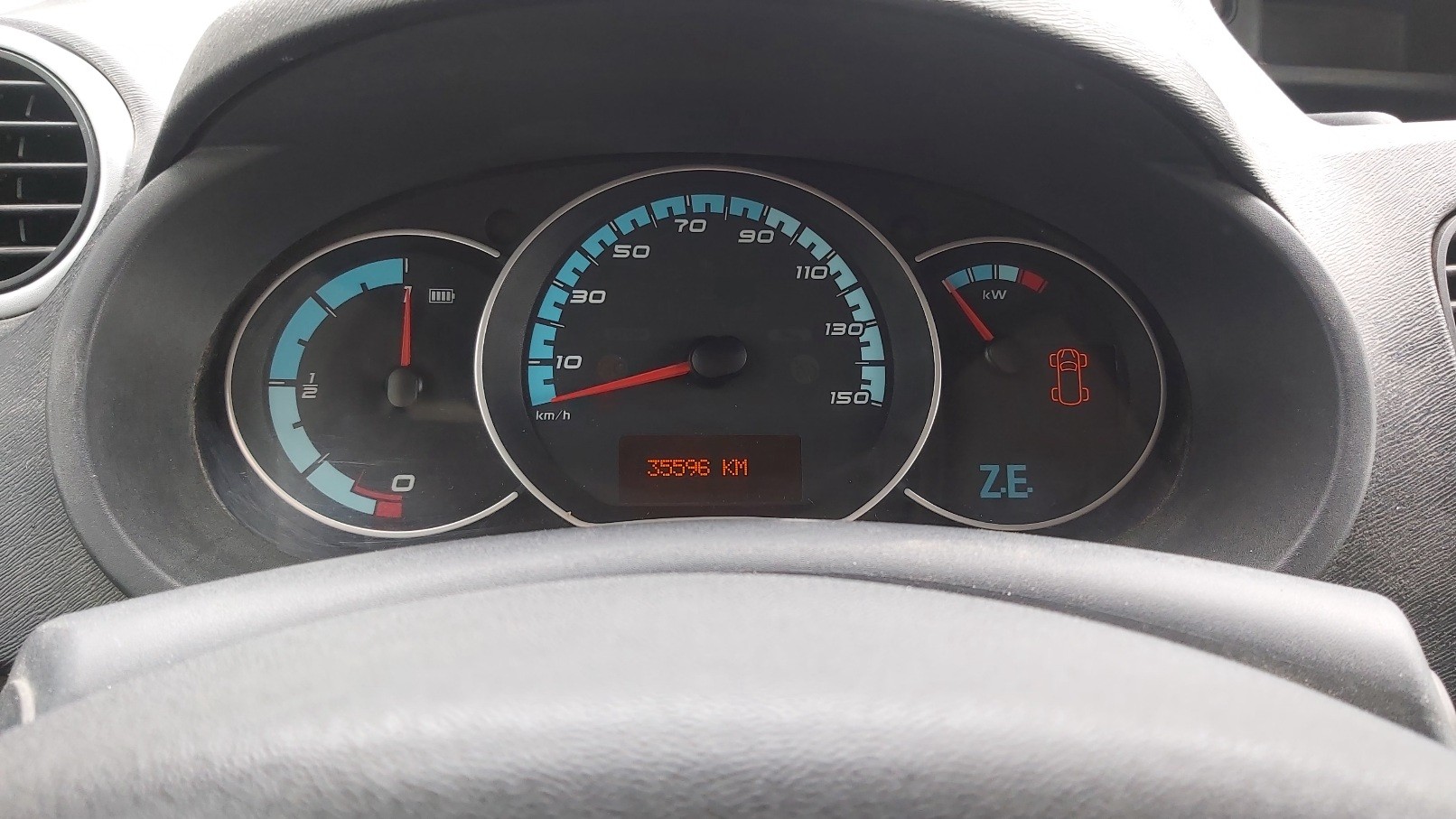 RENAULT Kangoo Z.E.-image-15