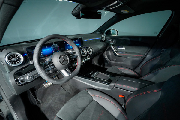MERCEDES-BENZ A 250 4Matic 8G-DCT-image-6