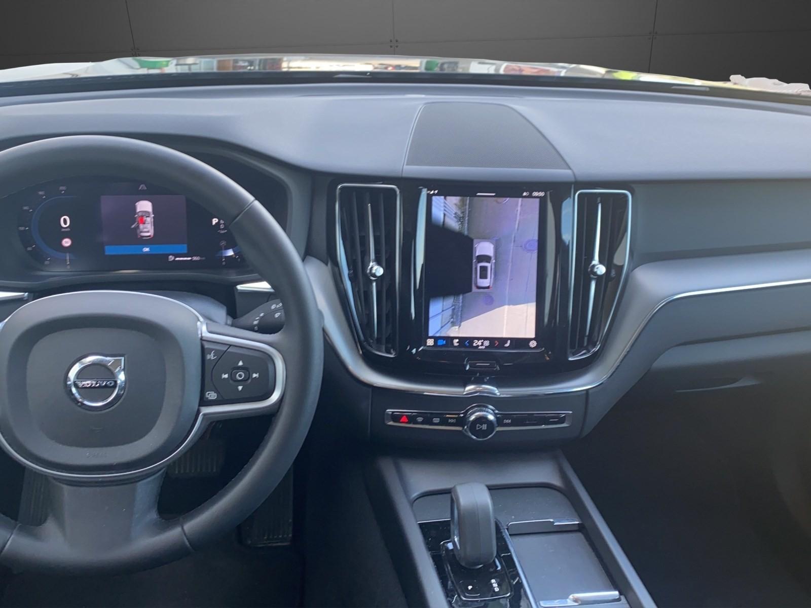 VOLVO XC60 2.0 B5 MH Momentum AWD-image-11