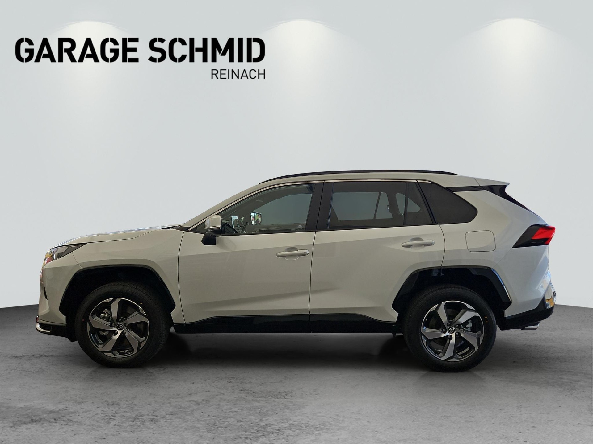 TOYOTA RAV4 2.5 Plug-In-Hybrid Premium-image-3