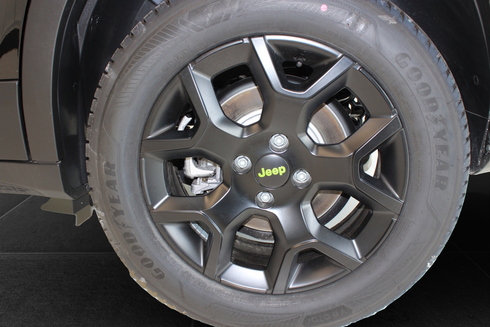 JEEP Avenger 1.2 Turbo MHEV Upland Plus 4xe-image-13