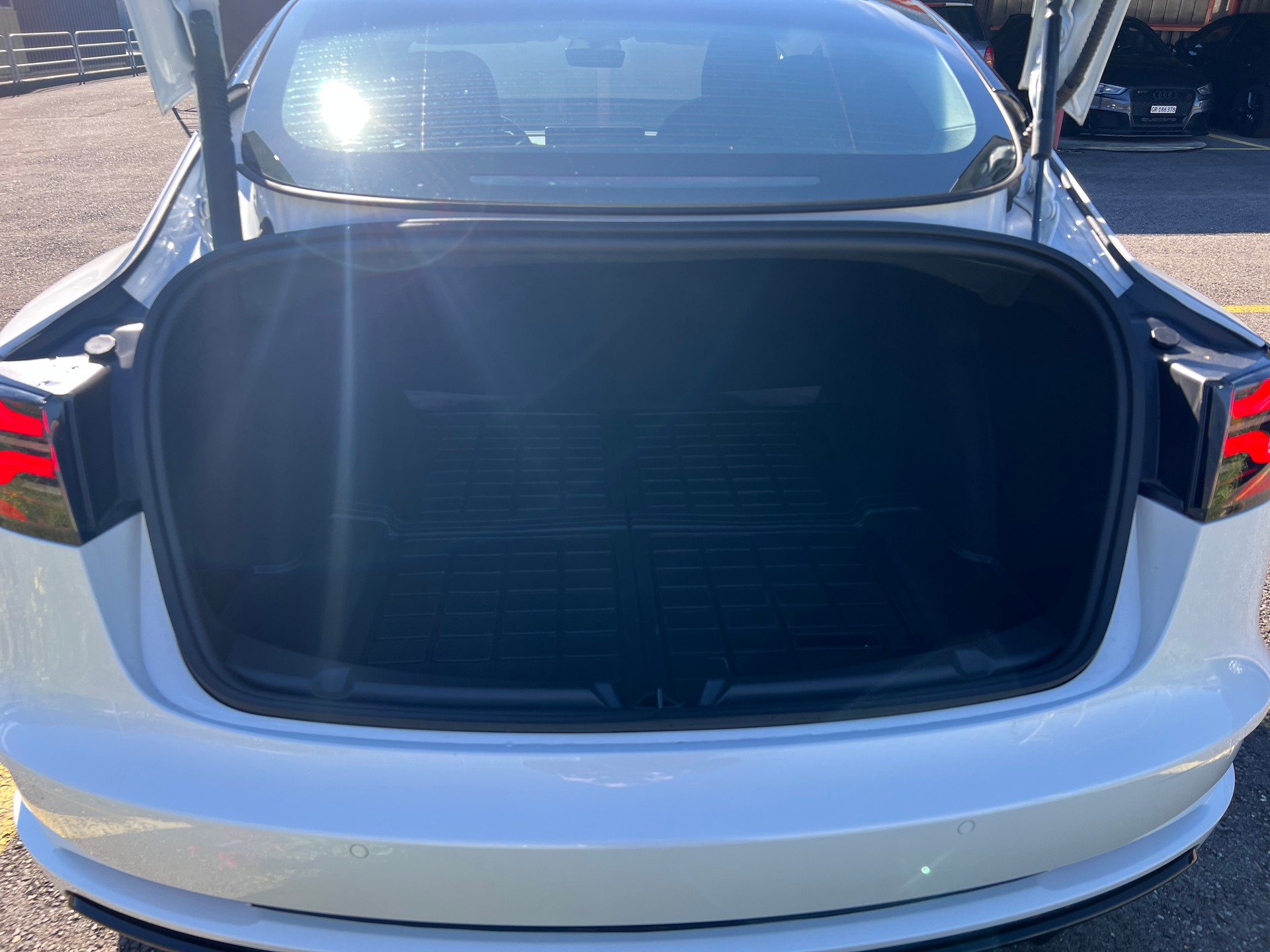 TESLA Model 3 Performance Dual Motor AWD-image-20