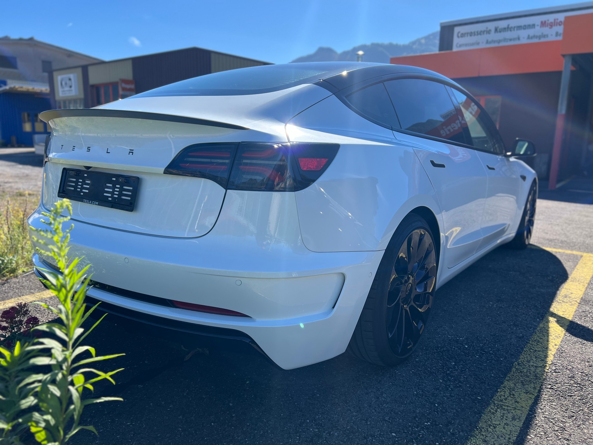 TESLA Model 3 Performance Dual Motor AWD-image-5