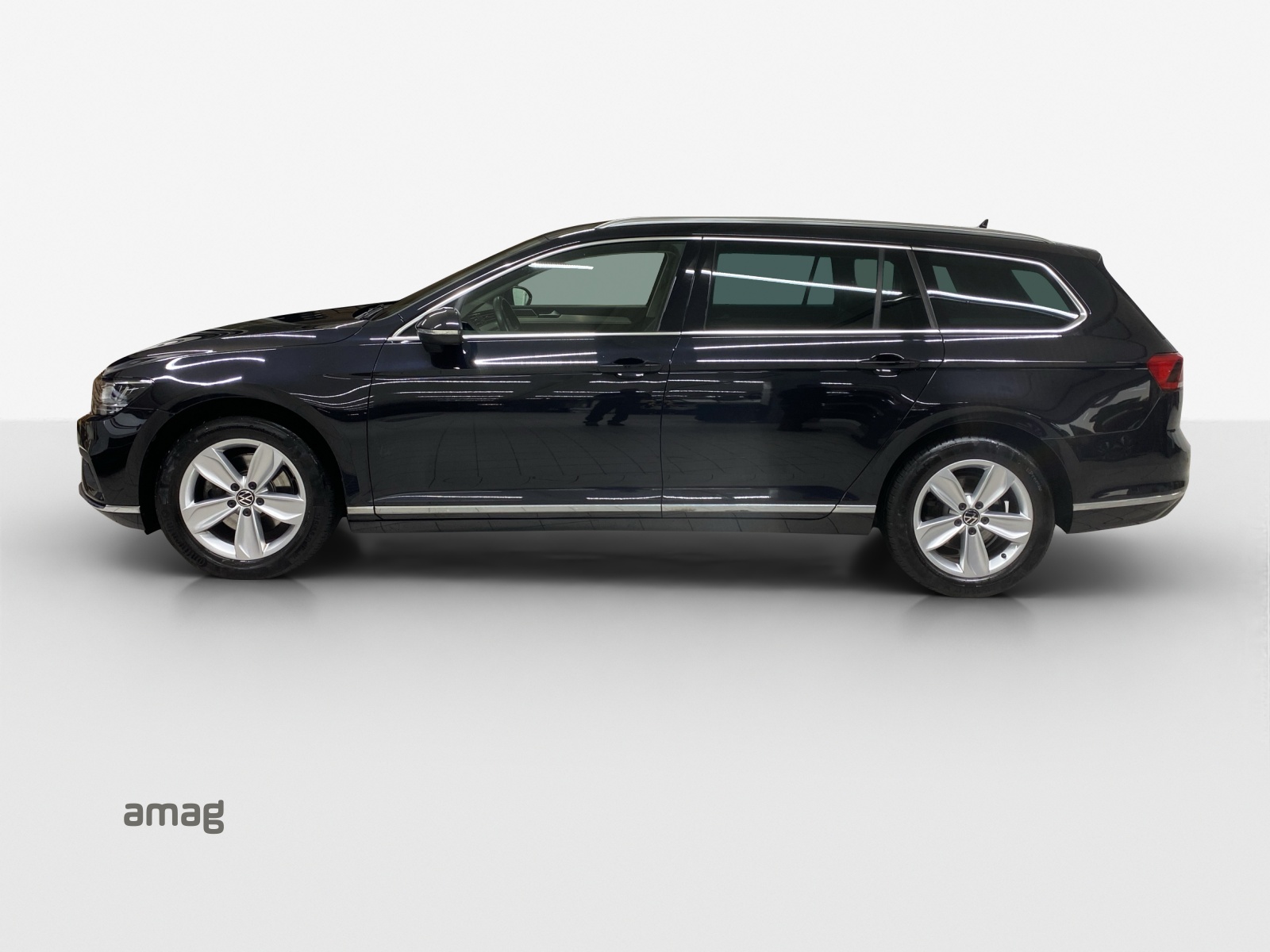 VW Passat 2.0 TDI BMT Elegance 4Motion DSG-image-1