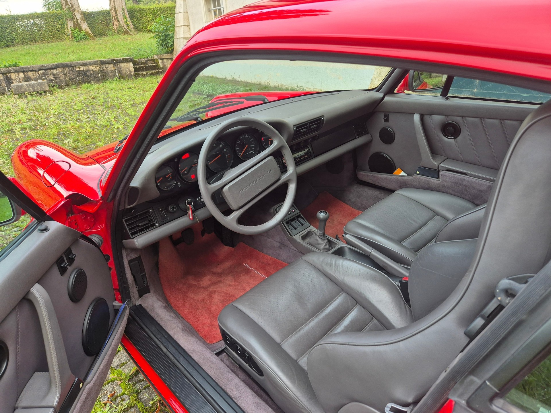 PORSCHE 911 Carrera 4 veterans 5.2025 nur 129000km !-image-2