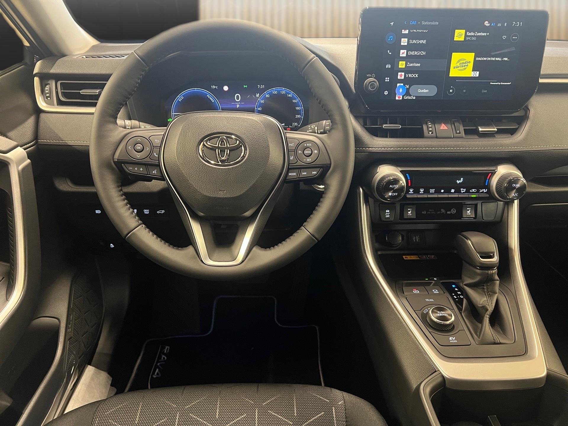 TOYOTA RAV-4 2.5 HSD Trend e-CVT 4WD-image-11