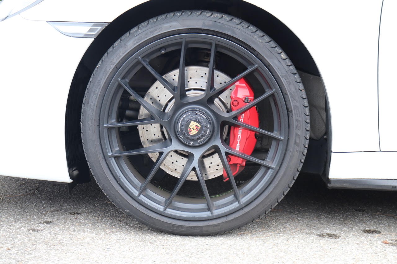 PORSCHE 911 Carrera 4 GTS PDK-image-4