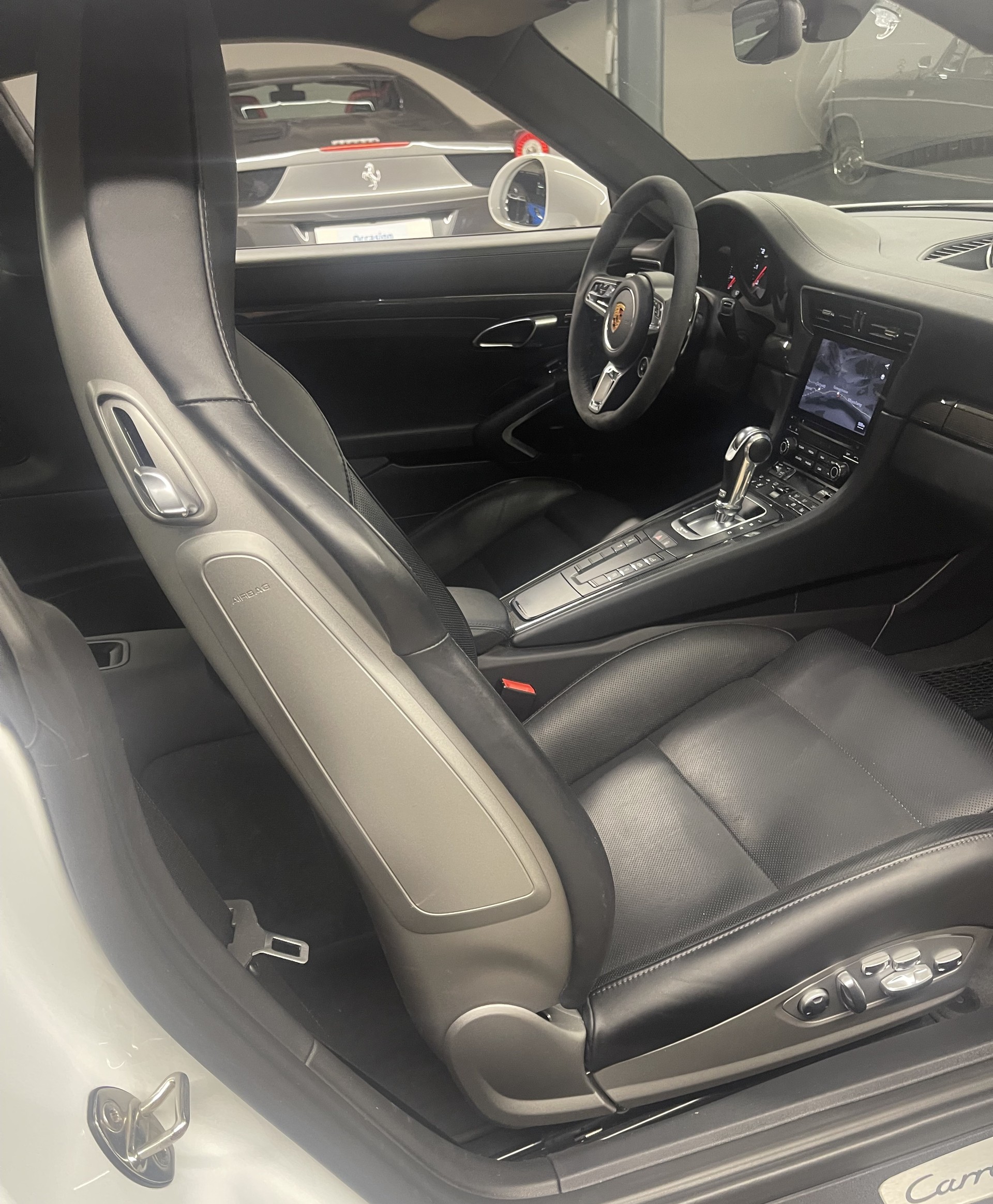 PORSCHE 911 Carrera 4 GTS PDK-image-15