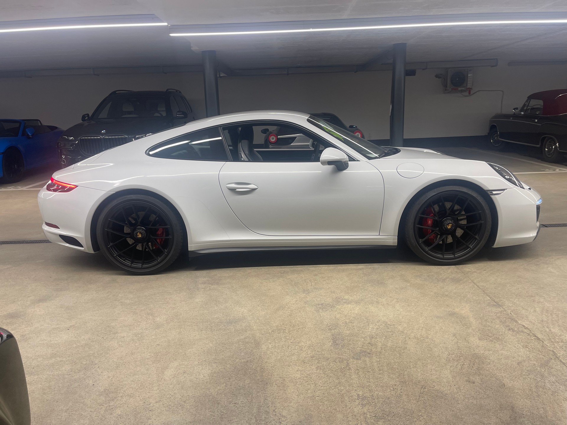 PORSCHE 911 Carrera 4 GTS PDK-image-13