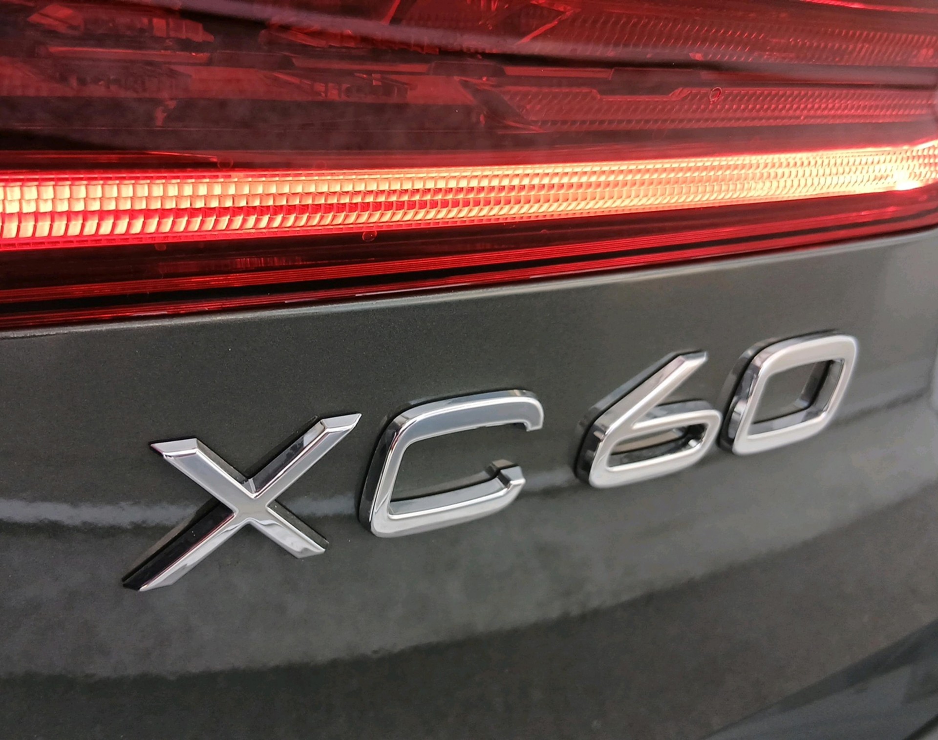 VOLVO XC60 2.0 T6 TE Plus Bright eAW-image-19