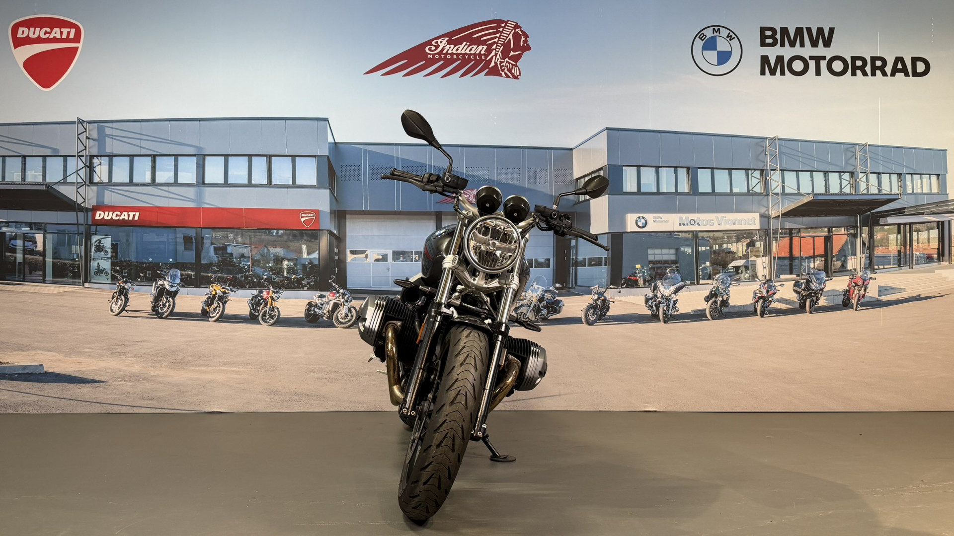 BMW R nineT Pure A2 Bridée 35KW-showroom-element-1