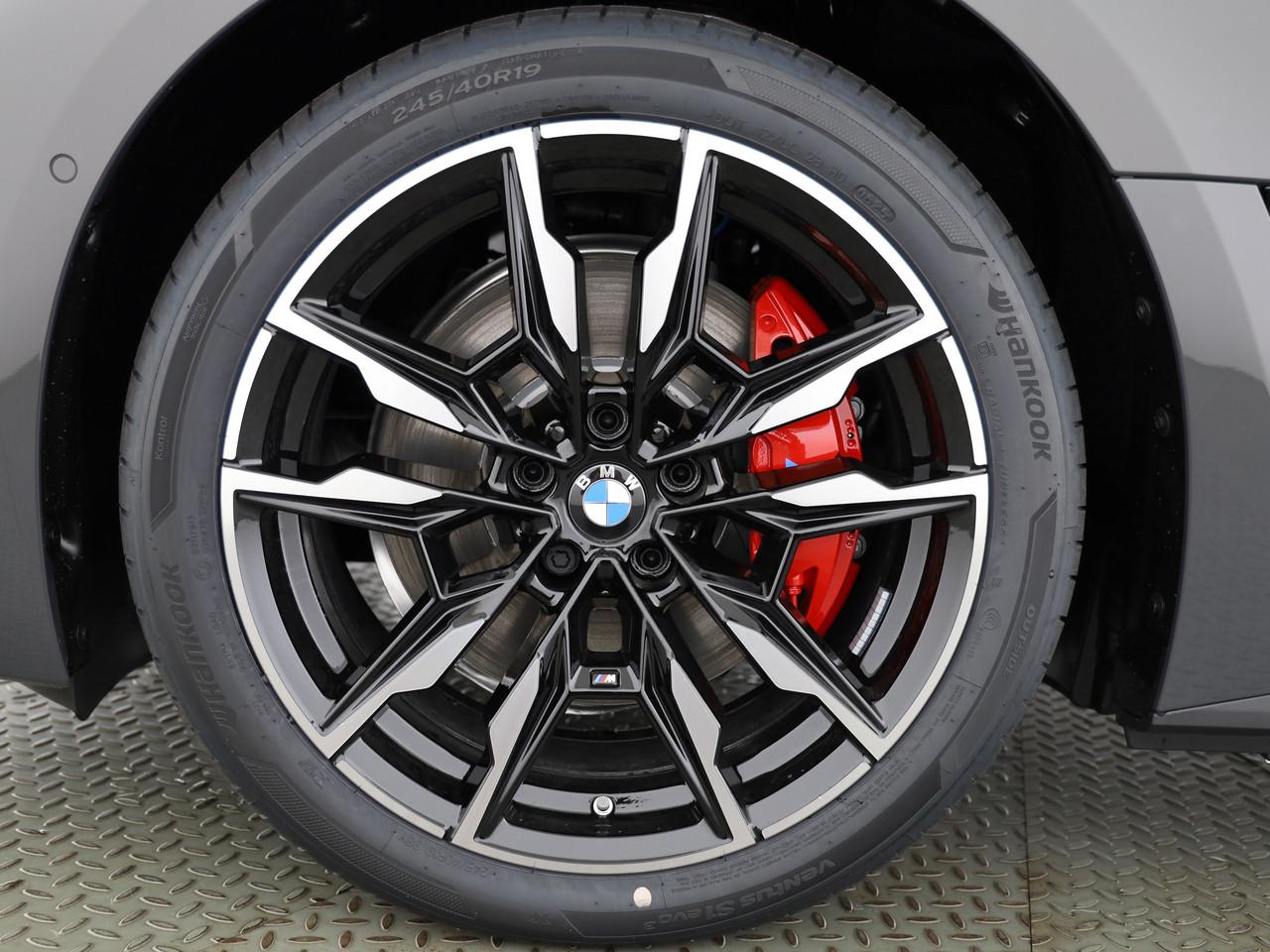 BMW i4 M50-image-5
