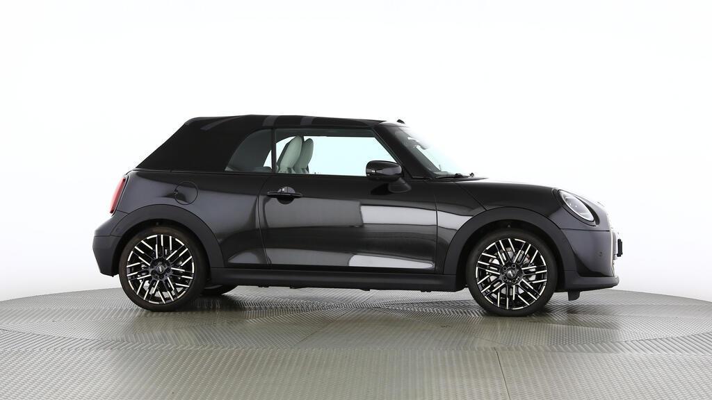 MINI Cooper S Cabrio-image-1