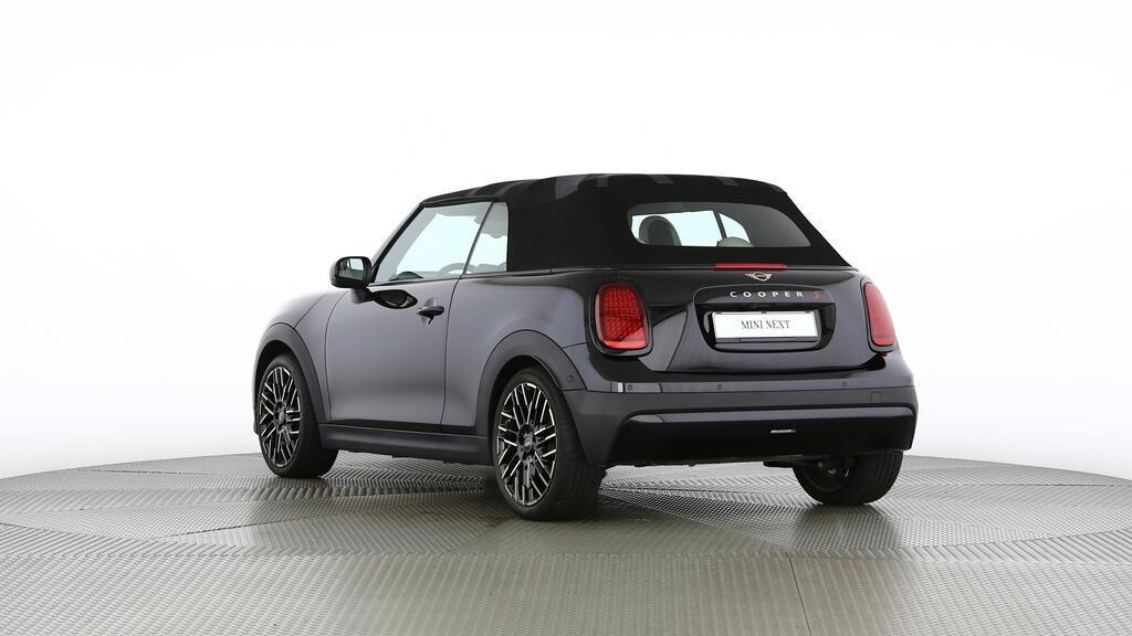 MINI Cooper S Cabrio-image-3