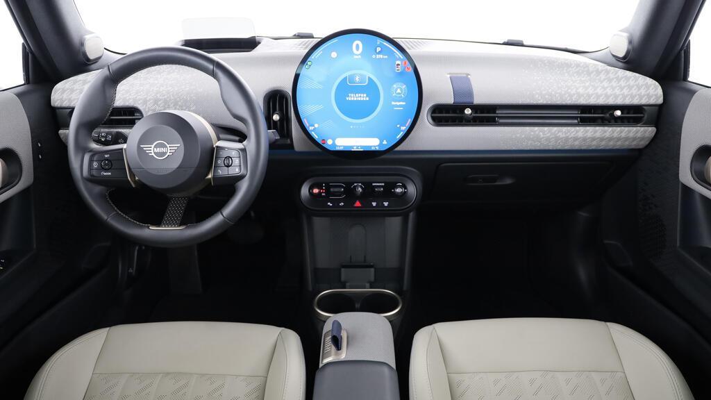 MINI Cooper S Cabrio-image-11