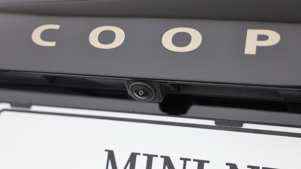 MINI Cooper S Cabrio-image-15