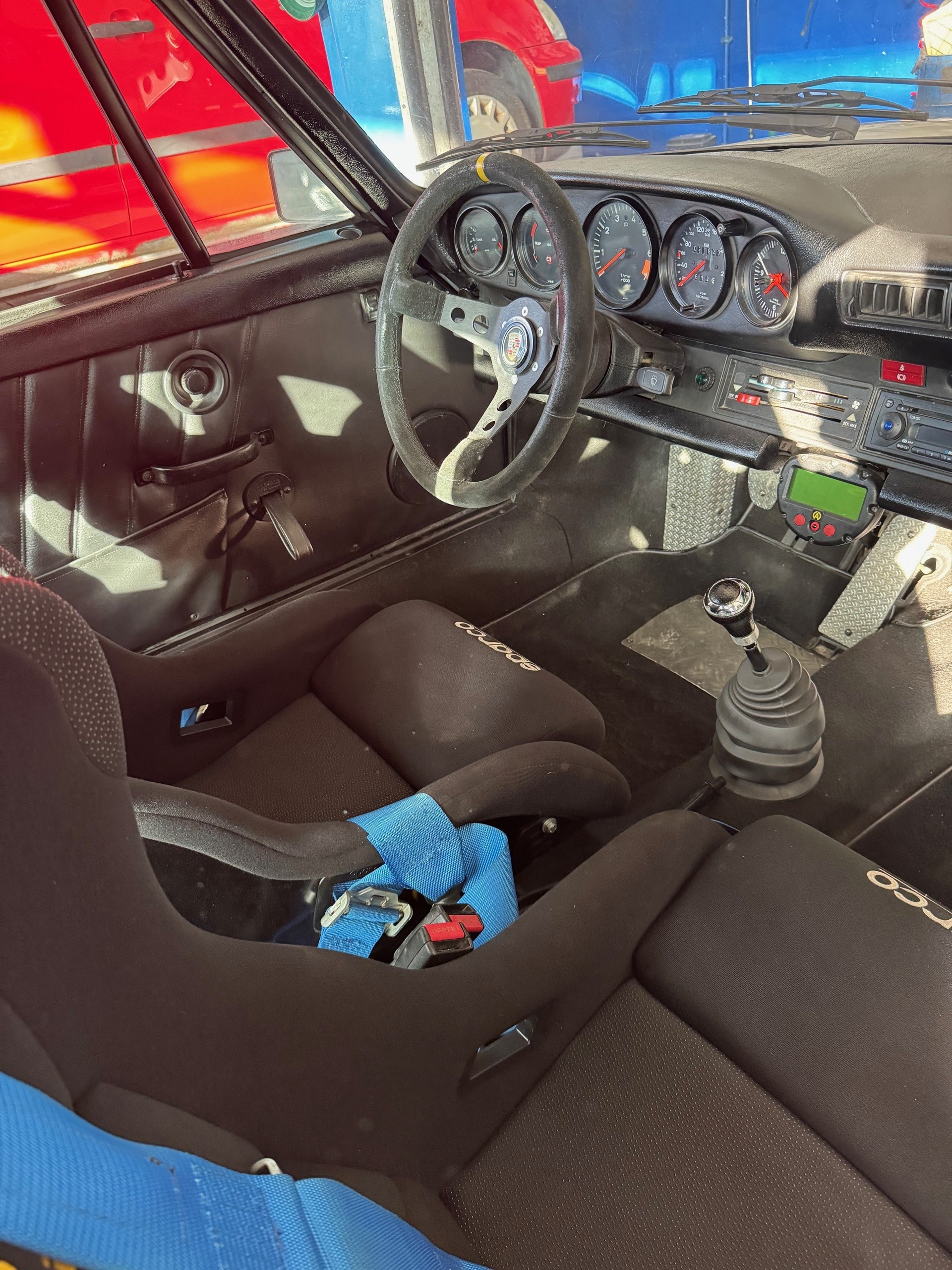 PORSCHE 911 Carrera 3.0 RS Replica-image-10