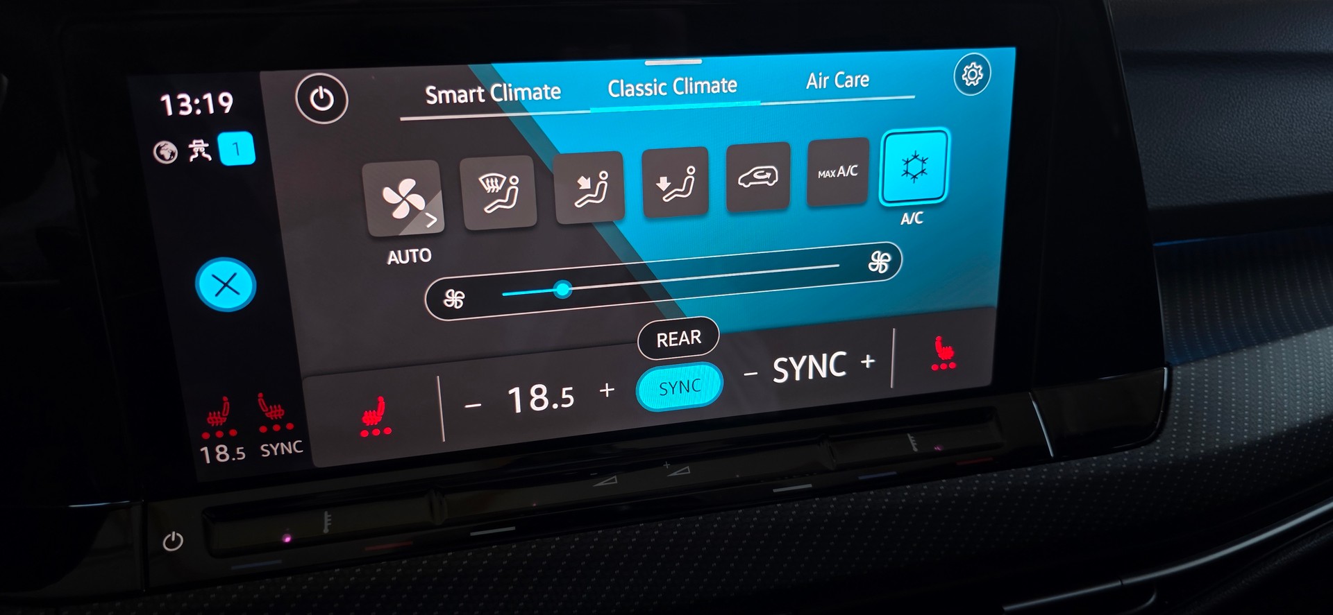 VW Golf 2.0 TSI R DSG 4Motion *ACC&LaneAssist*Schiebedach*Sitz-&Lenkradheizung*Carplay&AndroidAuto*Ambientebeleuchtung*-image-23