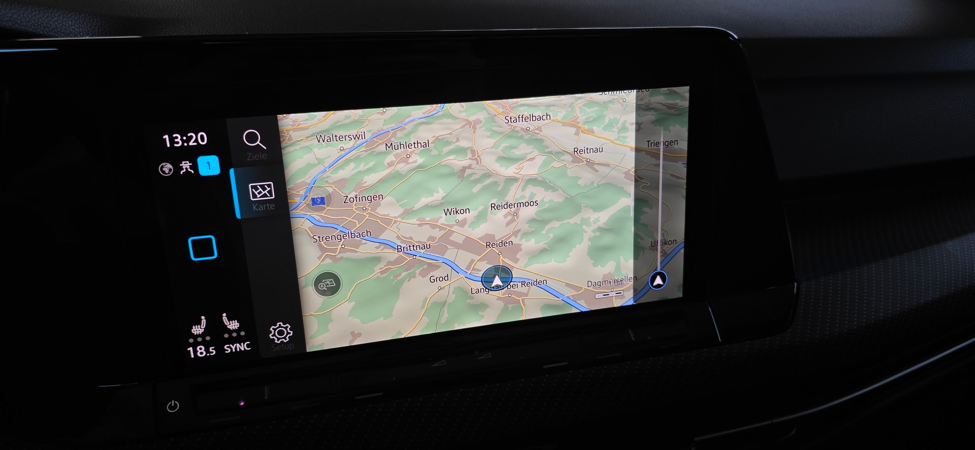 VW Golf 2.0 TSI R DSG 4Motion *ACC&LaneAssist*Schiebedach*Sitz-&Lenkradheizung*Carplay&AndroidAuto*Ambientebeleuchtung*-image-18