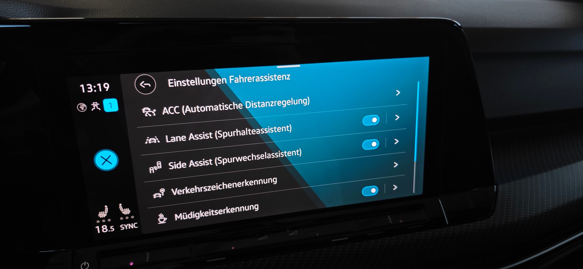 VW Golf 2.0 TSI R DSG 4Motion *ACC&LaneAssist*Schiebedach*Sitz-&Lenkradheizung*Carplay&AndroidAuto*Ambientebeleuchtung*-image-20