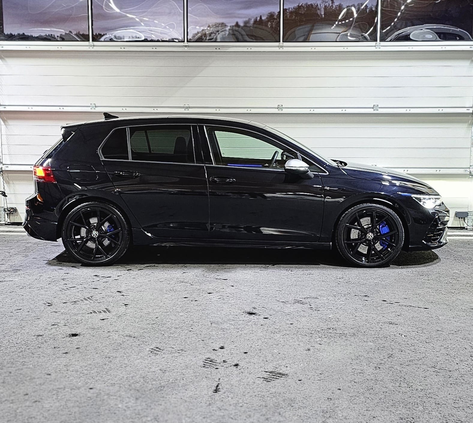 VW Golf 2.0 TSI R DSG 4Motion-image-5
