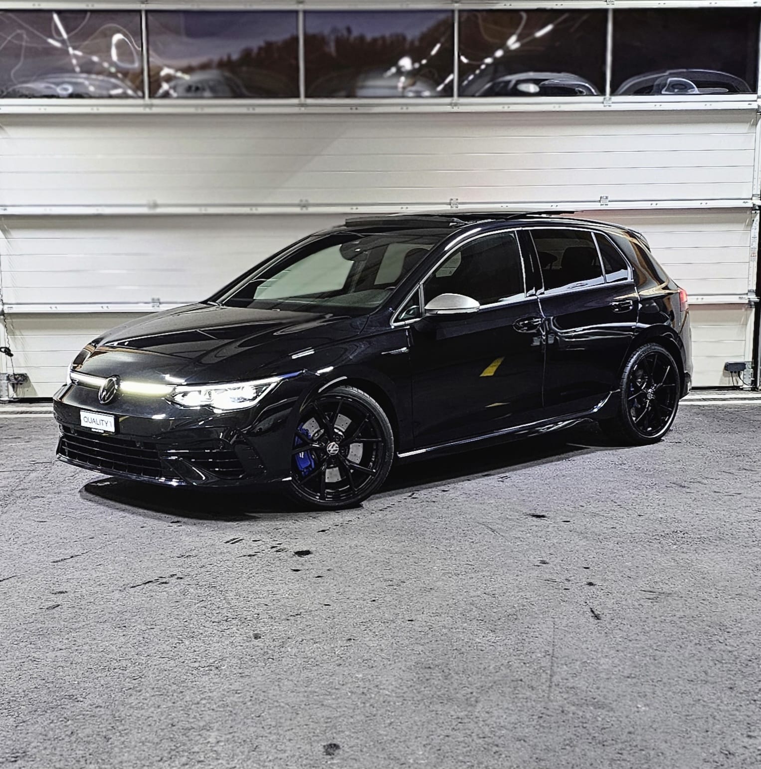 VW Golf 2.0 TSI R DSG 4Motion-image-0