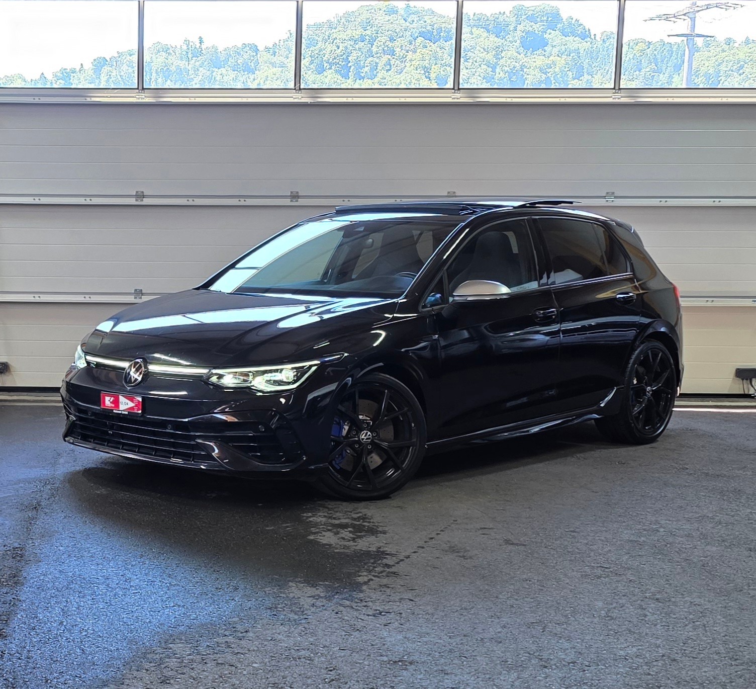 VW Golf 2.0 TSI R DSG 4Motion *ACC&LaneAssist*Schiebedach*Sitz-&Lenkradheizung*Carplay&AndroidAuto*Ambientebeleuchtung*-image-0