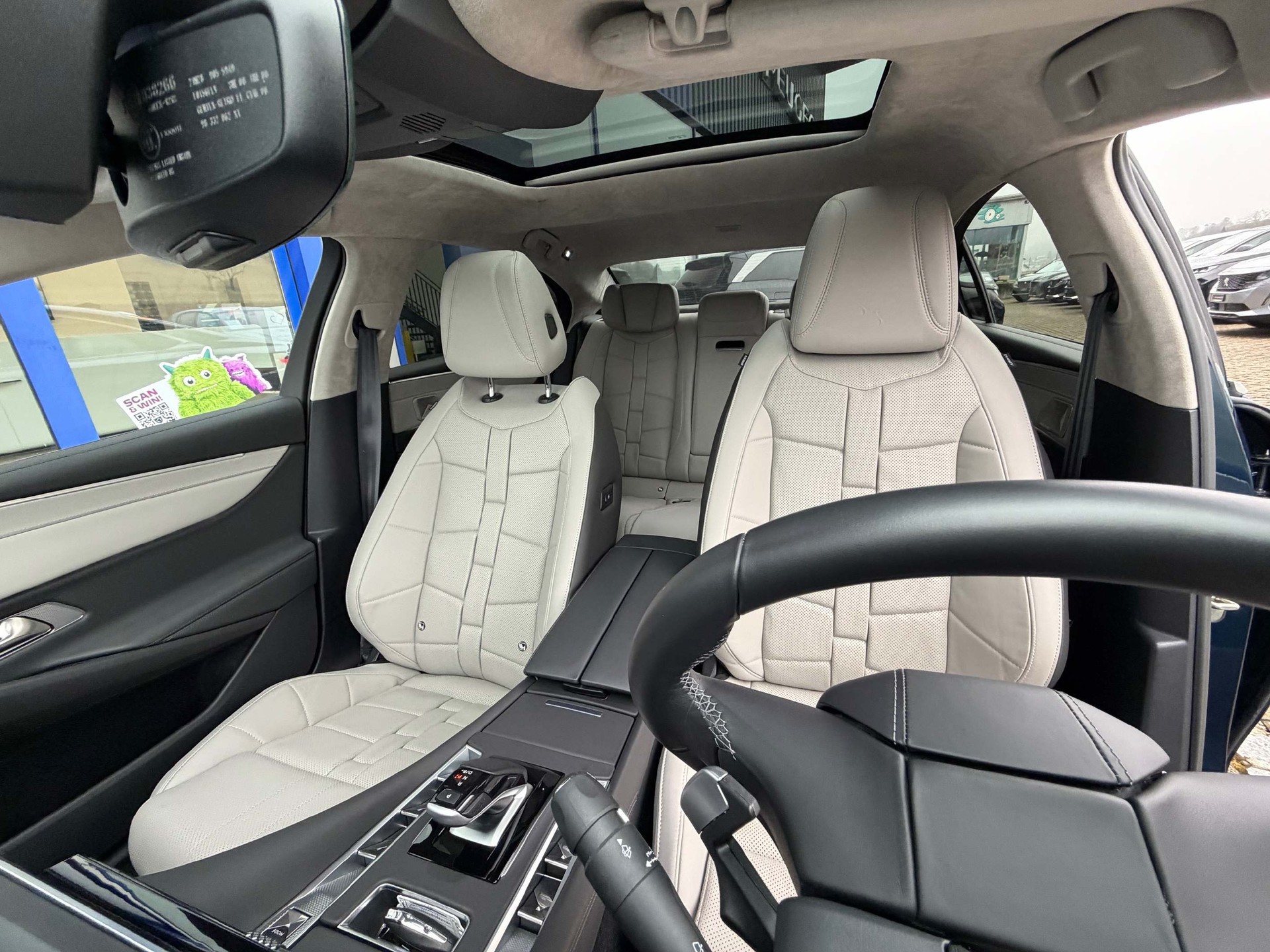 DS AUTOMOBILES DS9 1.6 E-Tense Opera 4x4 360PS-image-17