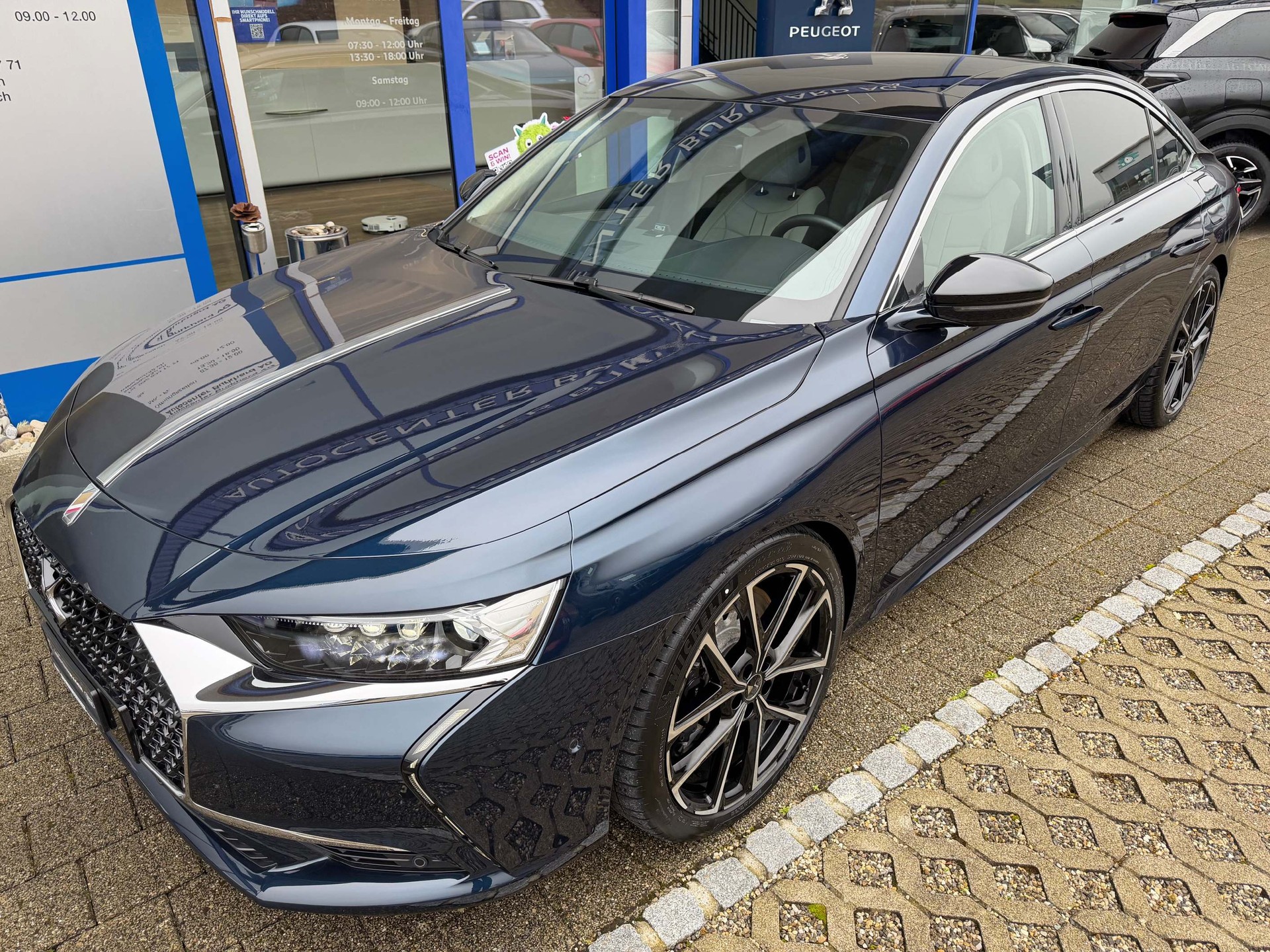 DS AUTOMOBILES DS9 1.6 E-Tense Opera 4x4 360PS-image-1