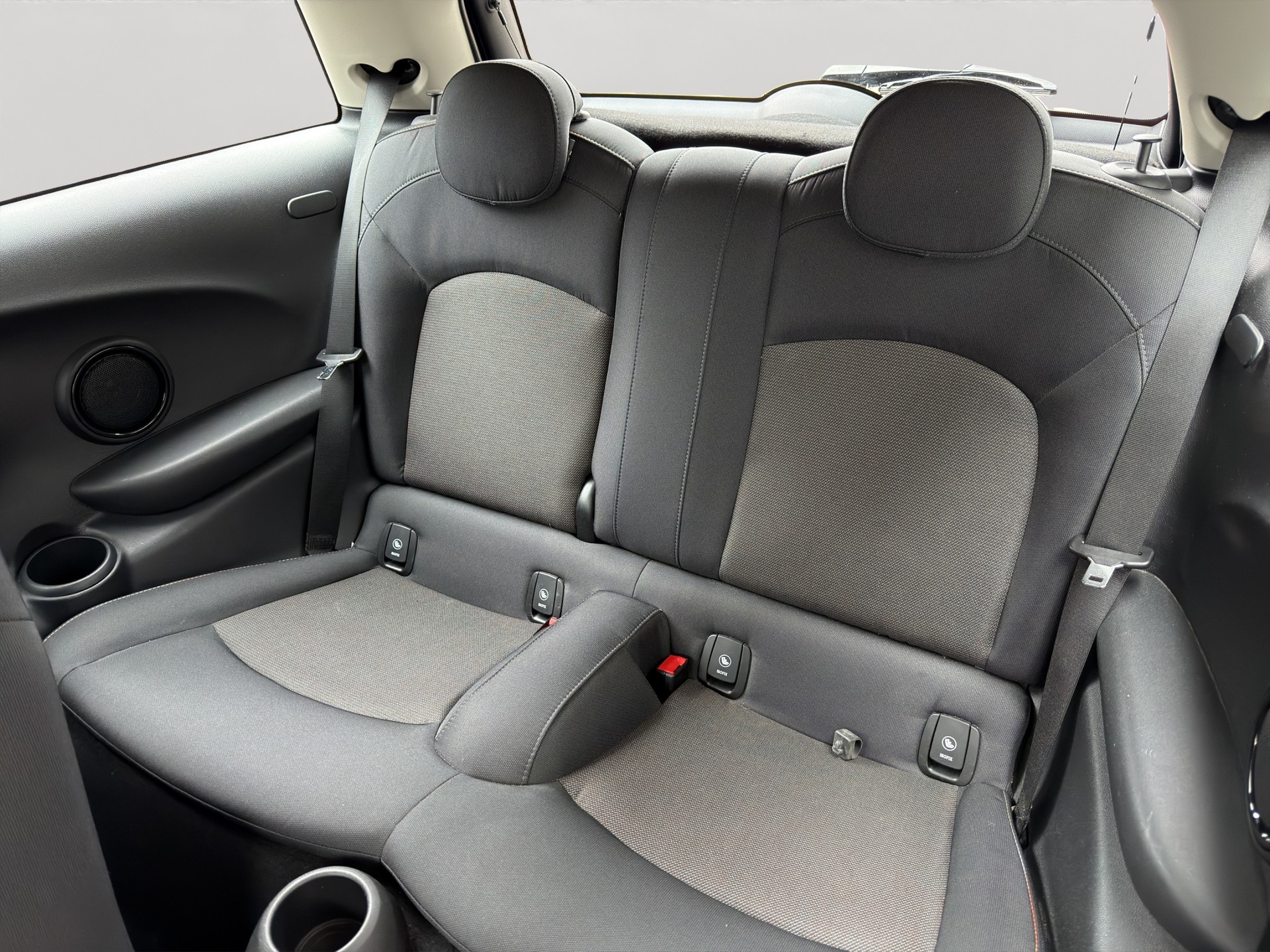 MINI Cooper-image-3