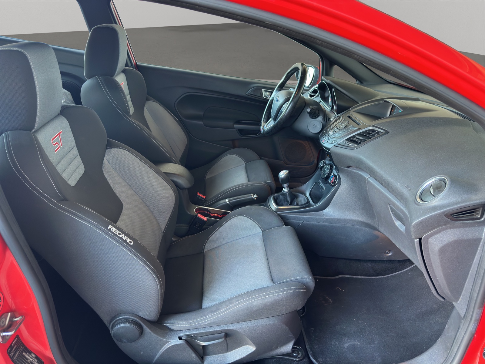 FORD Fiesta 1.6 SCTi ST-1-image-8