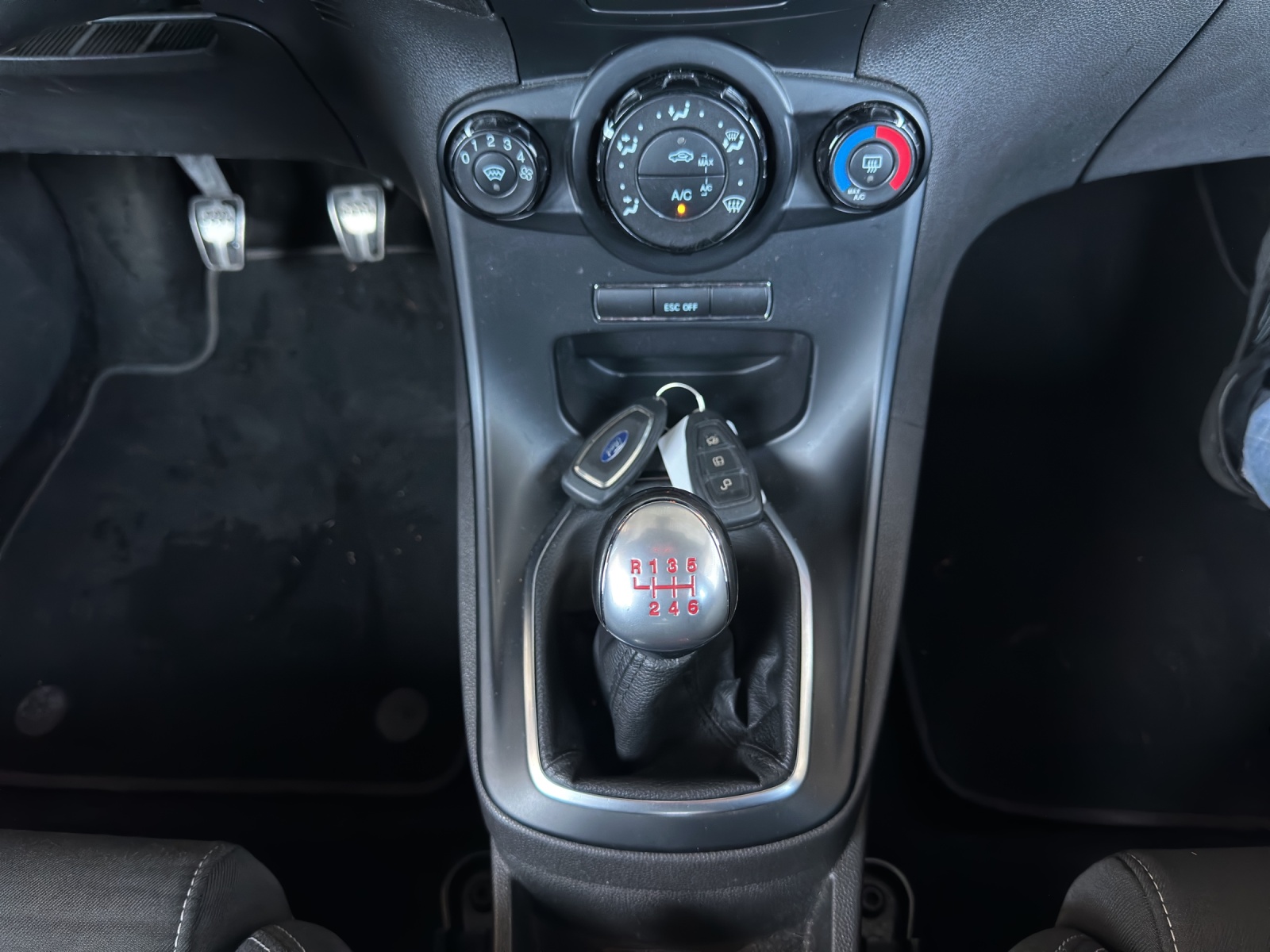 FORD Fiesta 1.6 SCTi ST-1-image-11