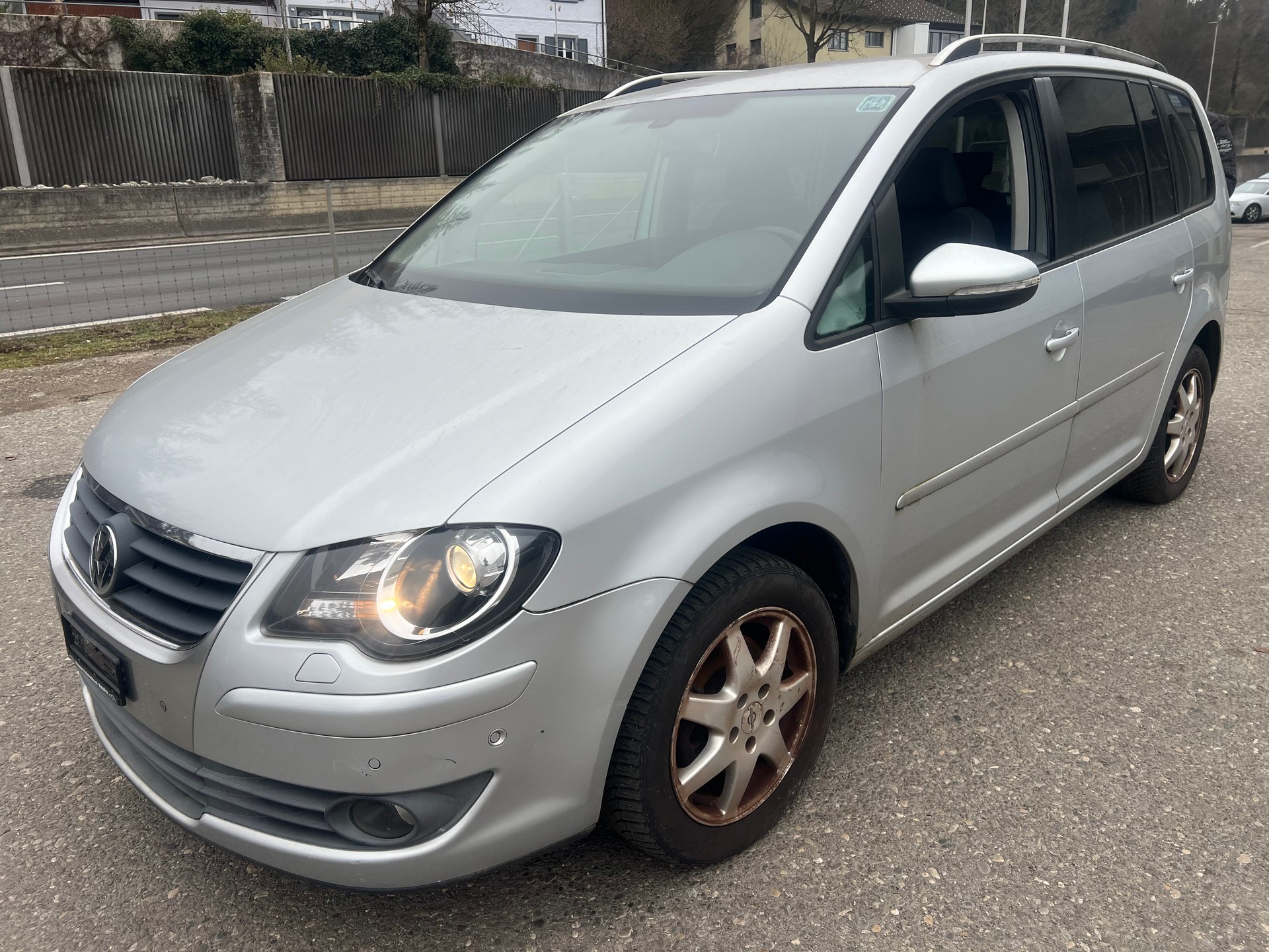 VW Touran 1.4 TSI Team DSG-image-10