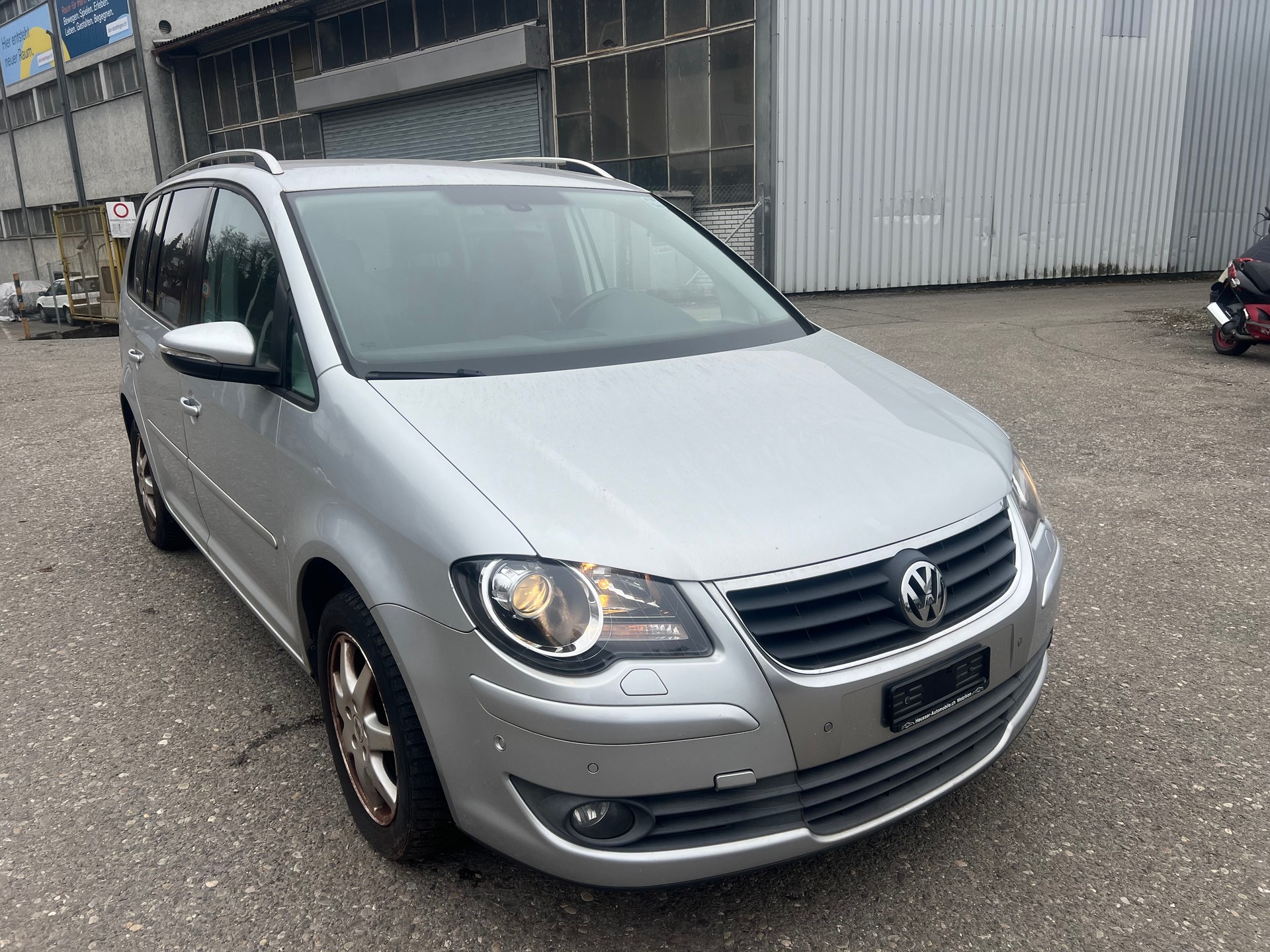VW Touran 1.4 TSI Team DSG-image-0