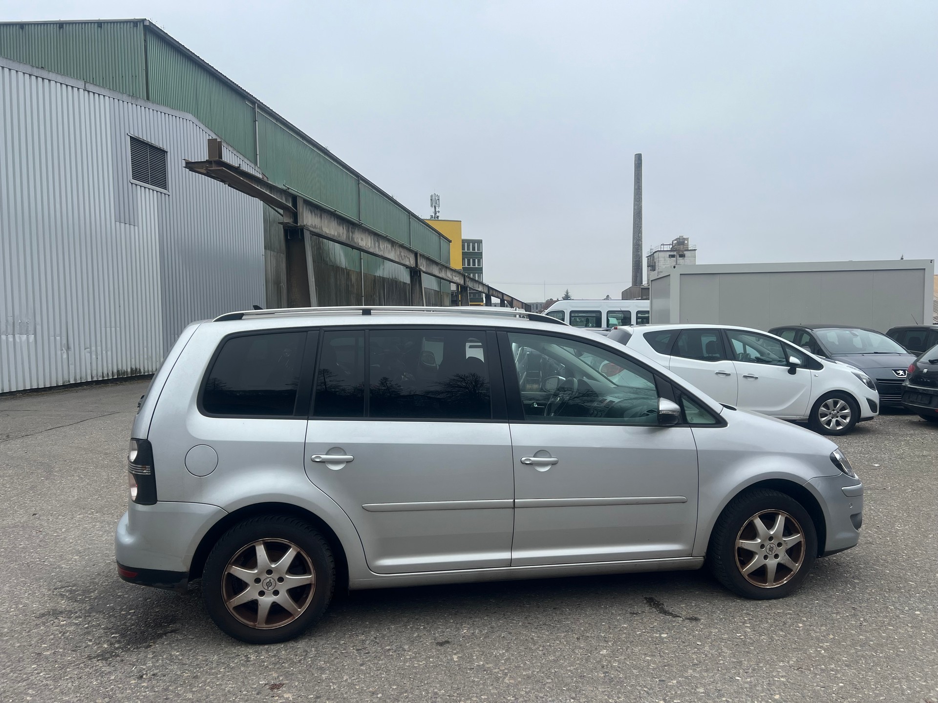 VW Touran 1.4 TSI Team DSG-image-3