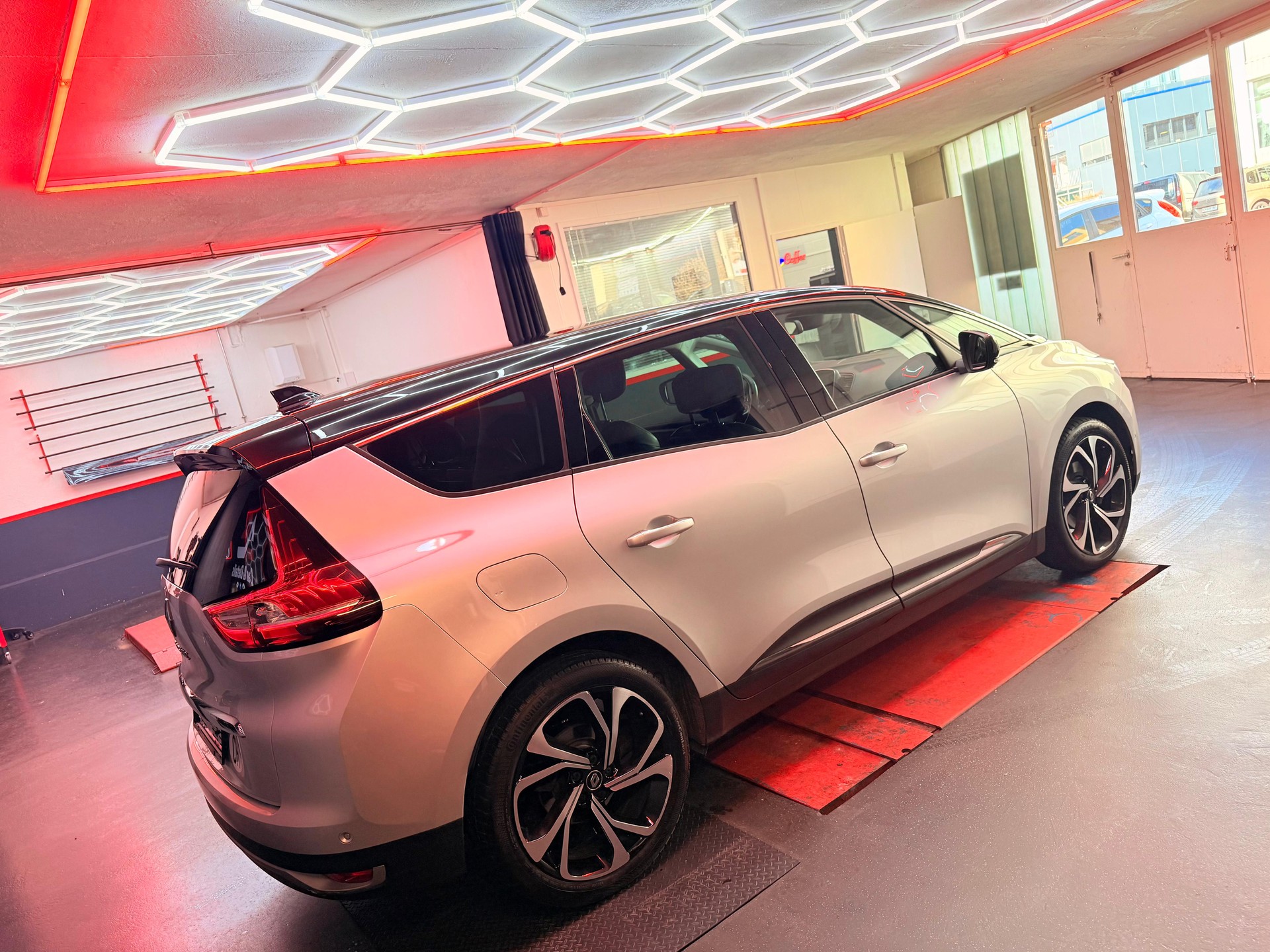 RENAULT Grand Scénic 1.3 16V Turbo Intens EDC 158 PS-image-3
