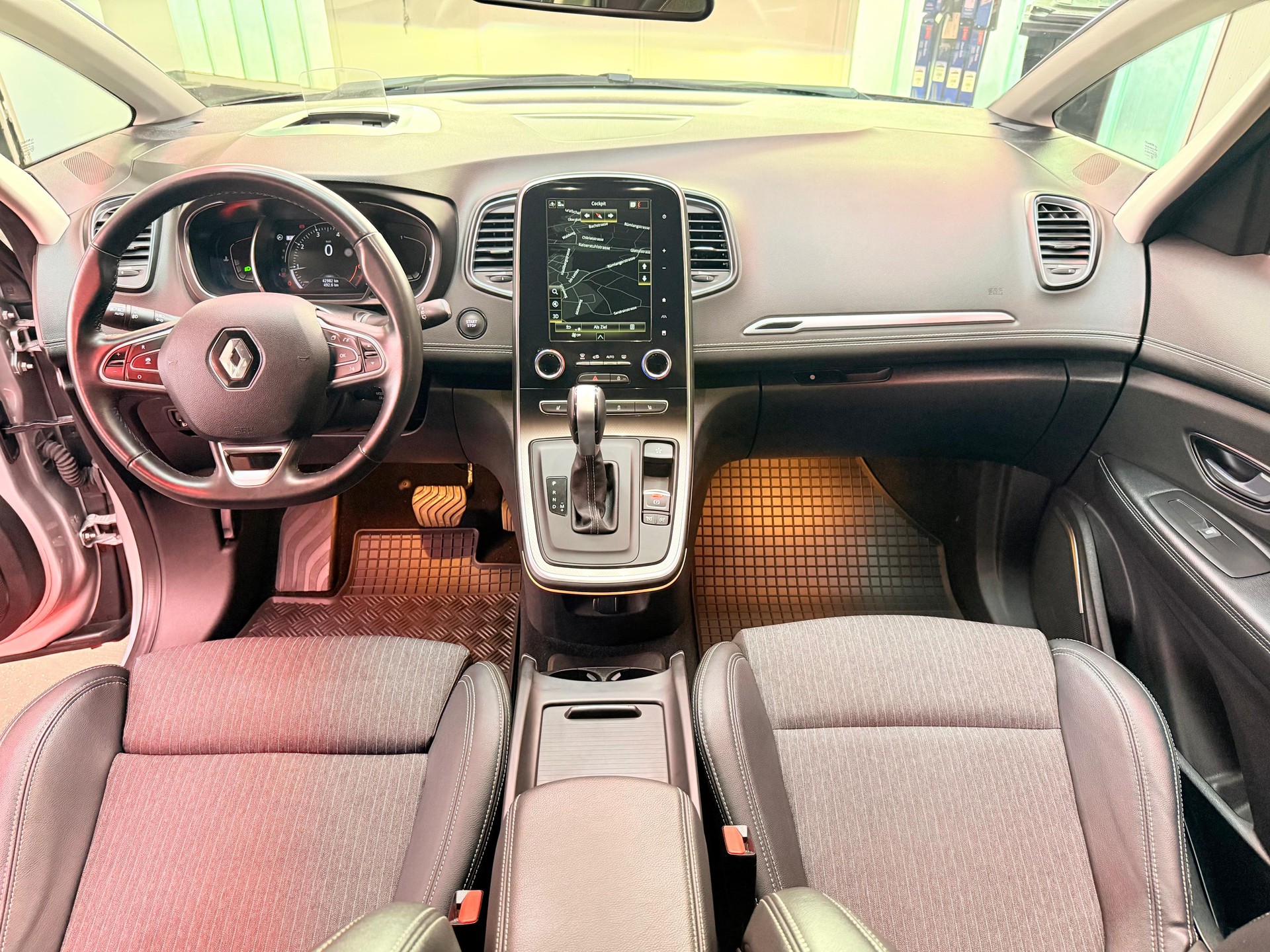 RENAULT Grand Scénic 1.3 16V Turbo Intens EDC 158 PS-image-11