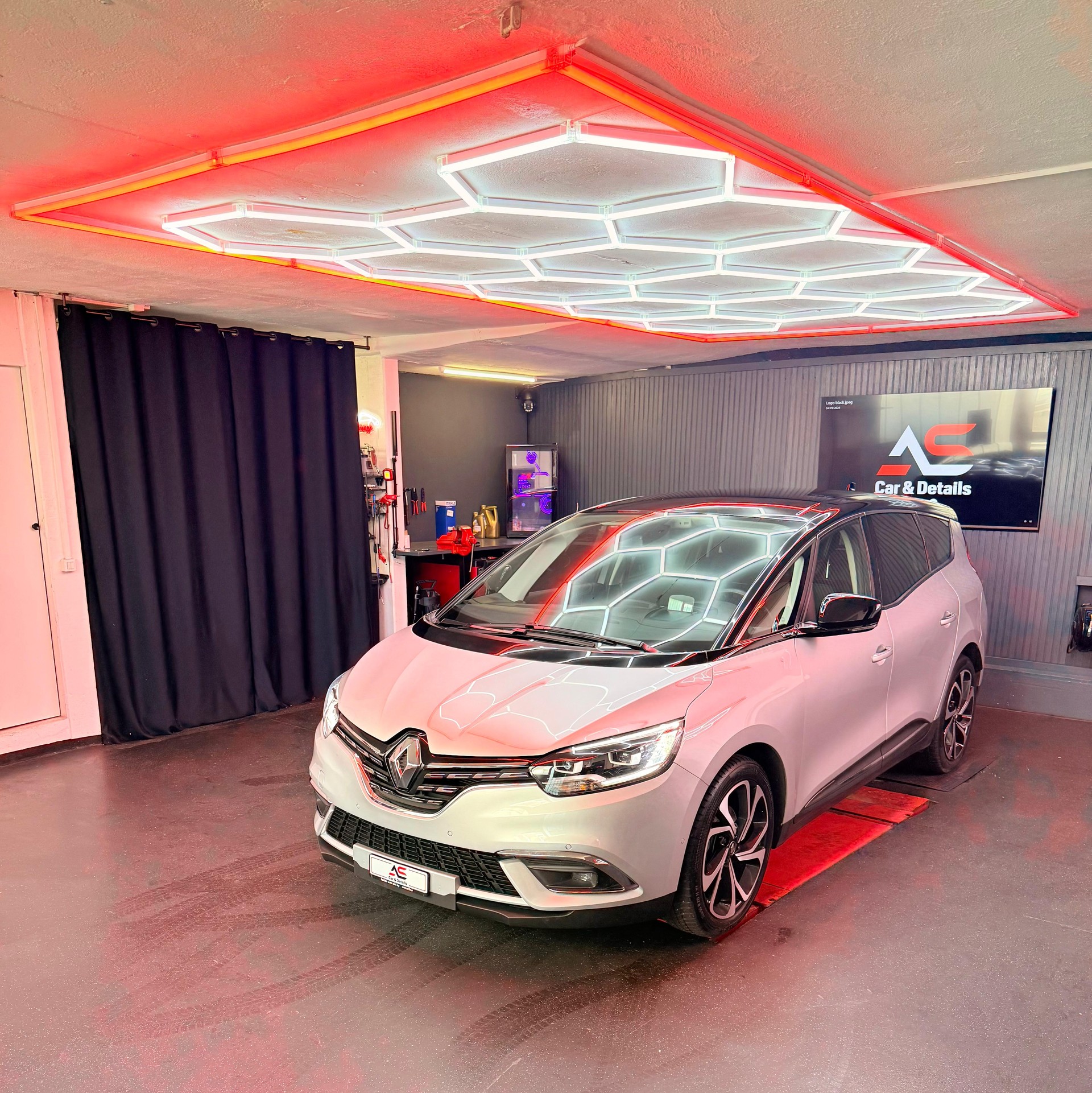 RENAULT Grand Scénic 1.3 16V Turbo Intens EDC 158 PS