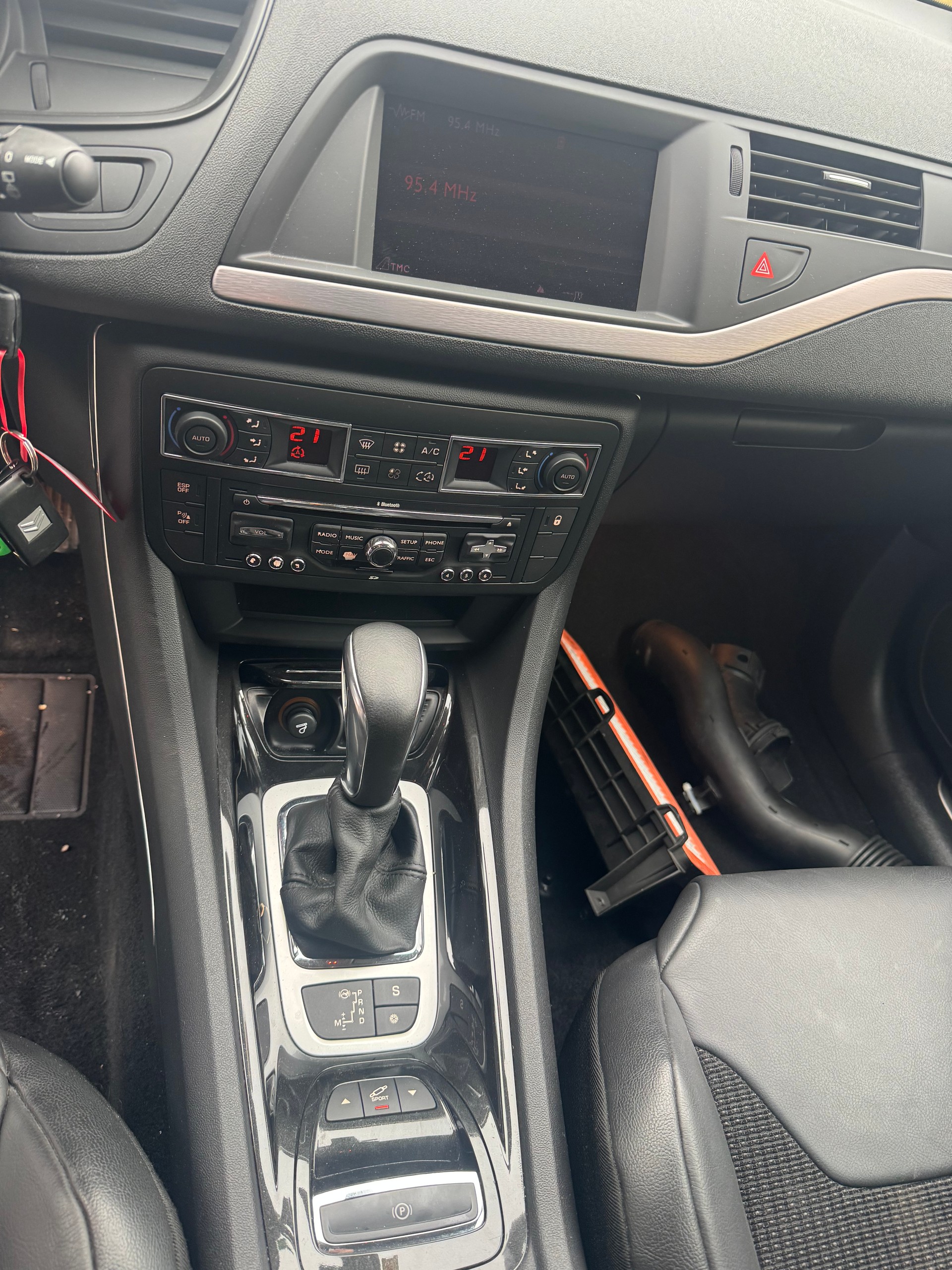 CITROEN C5 Tourer 1.6 Turbo Dynamique Automatic-image-7
