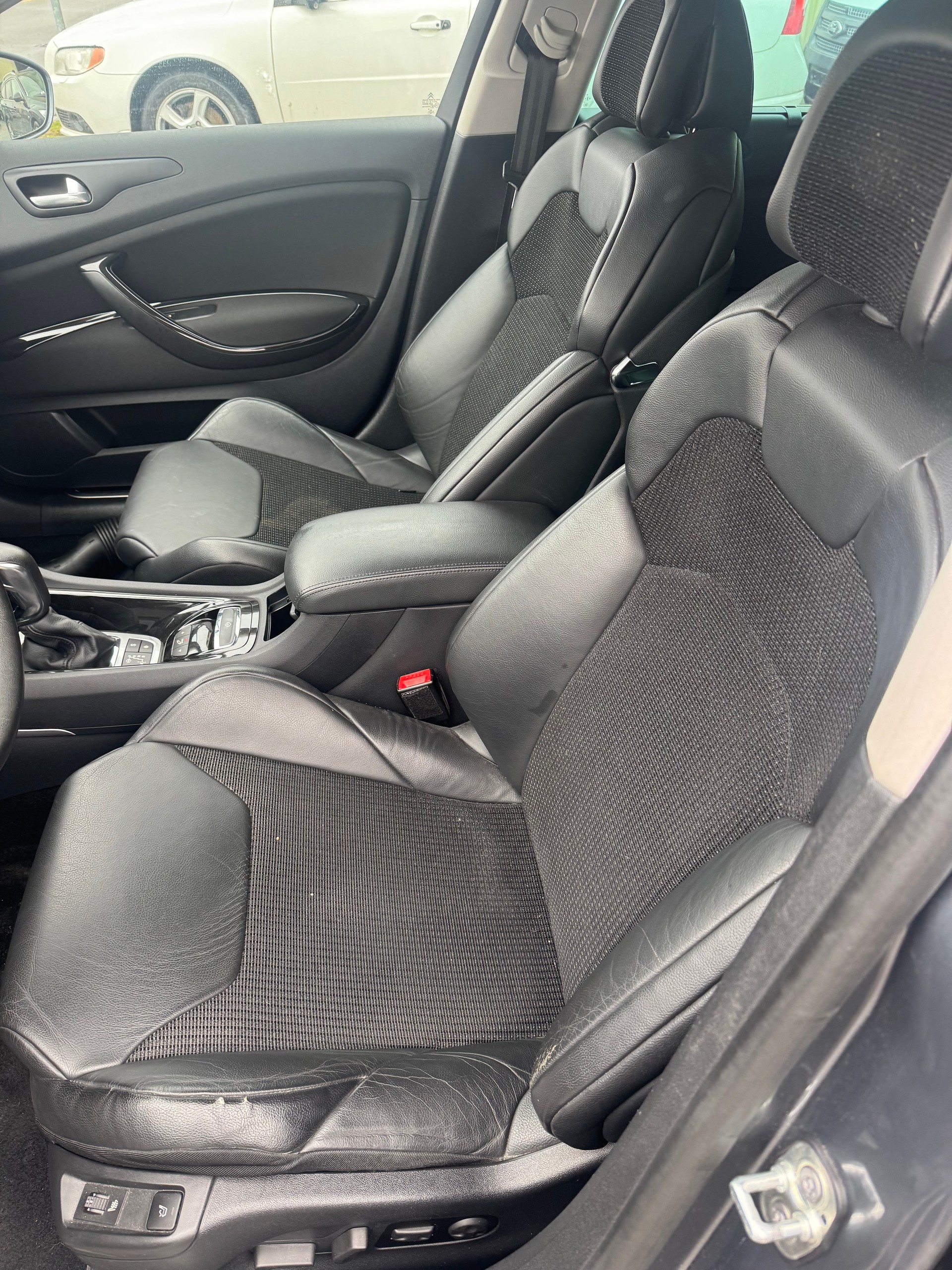 CITROEN C5 Tourer 1.6 Turbo Dynamique Automatic-image-9