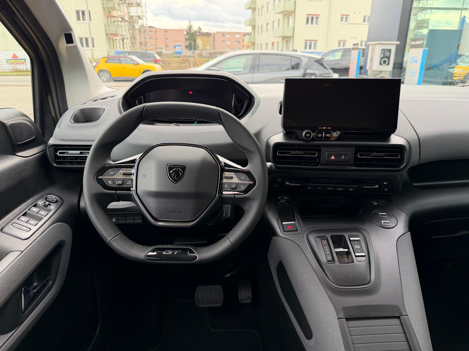 PEUGEOT Rifter 1.5 BlueHDi GT EAT8-image-10