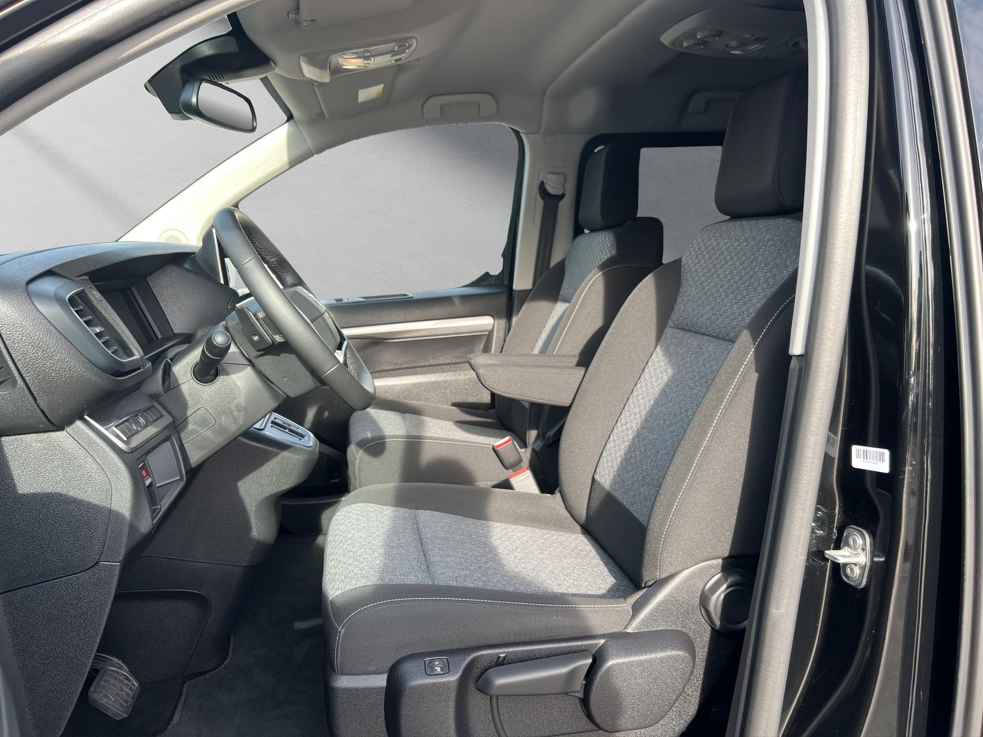 TOYOTA PROACE Verso L1 2.0 D Trend-image-8