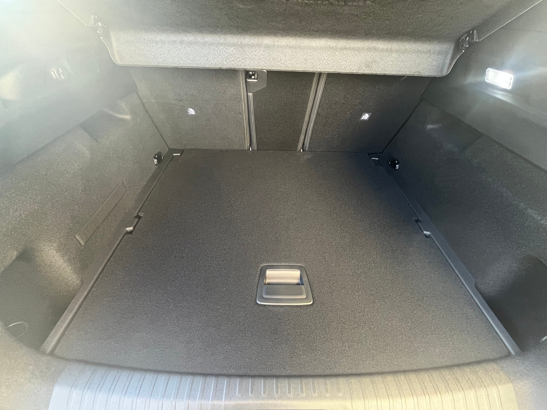 PEUGEOT 3008 1.6 PHEV 225 GT-image-7