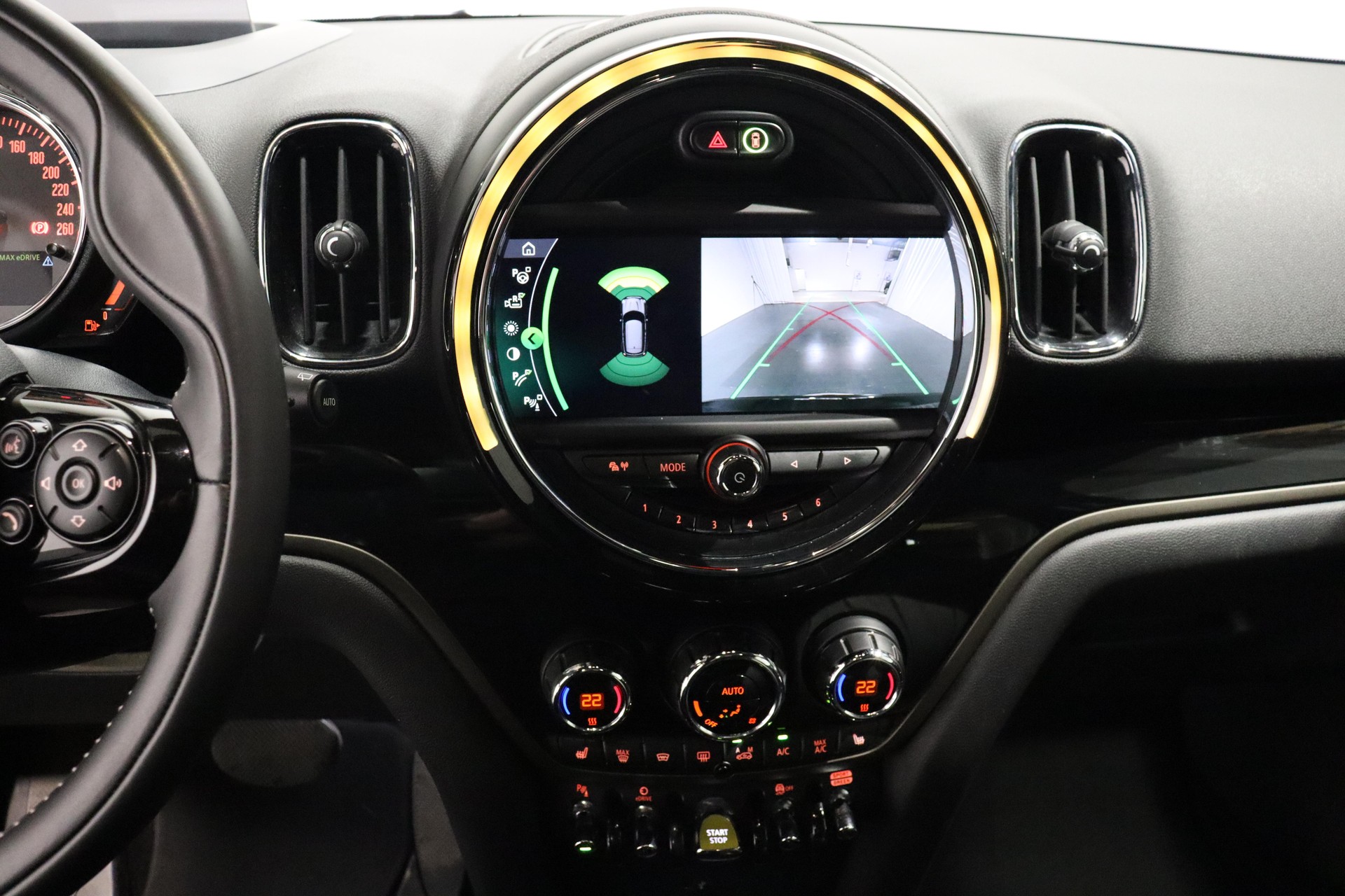 MINI Countryman F60 1.5i Cooper S E ALL4-image-13