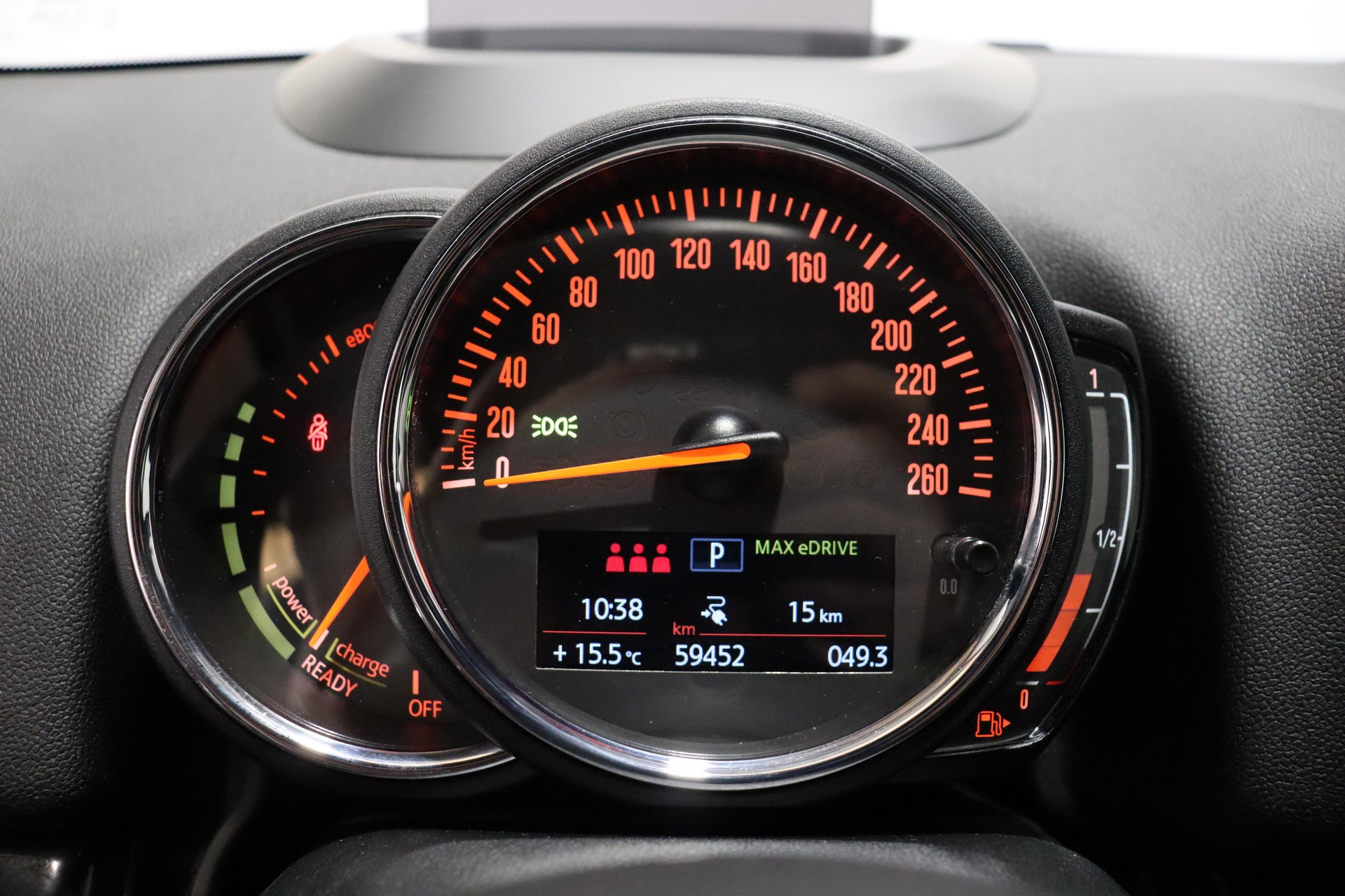 MINI Countryman F60 1.5i Cooper S E ALL4-image-12