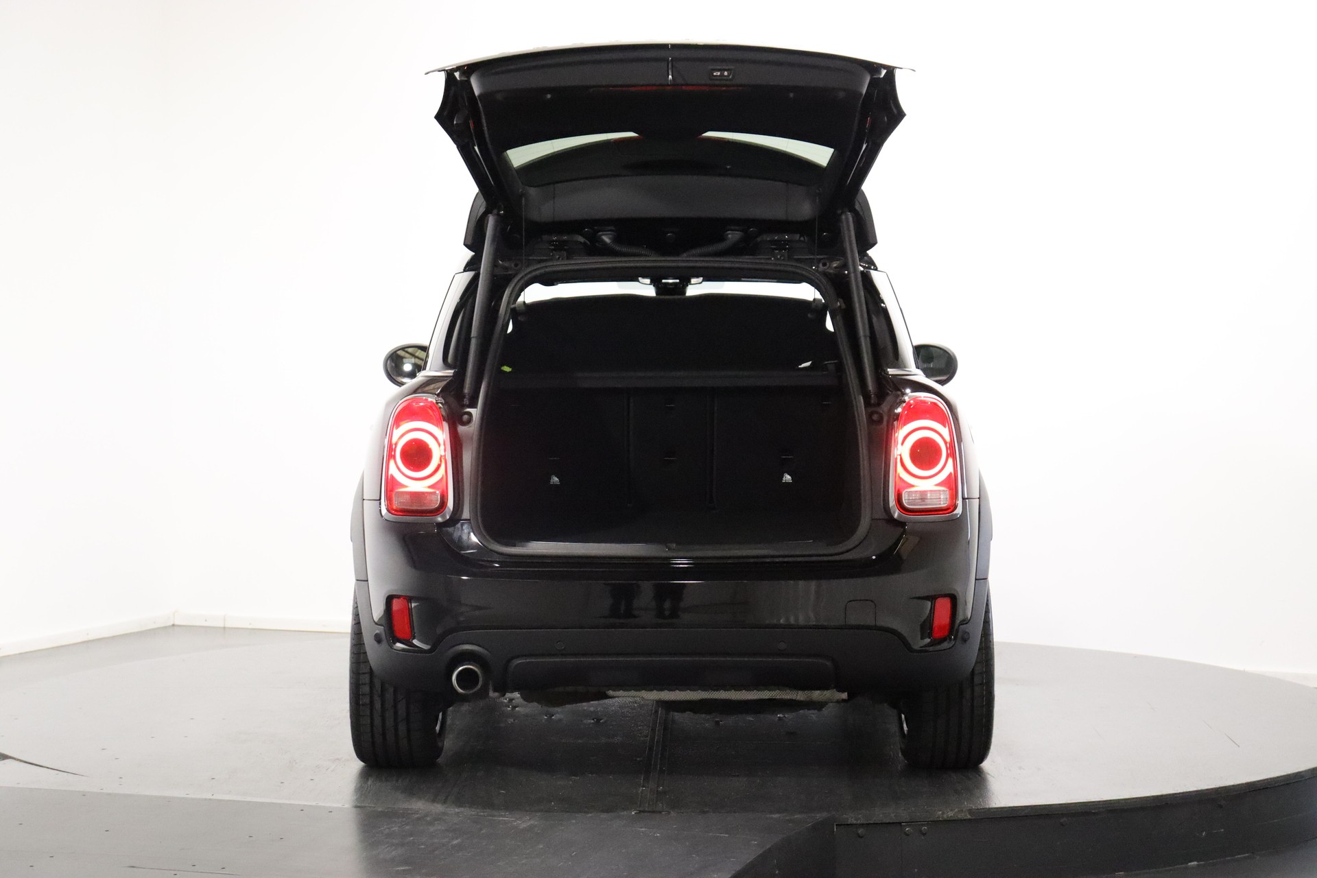 MINI Countryman F60 1.5i Cooper S E ALL4-image-5